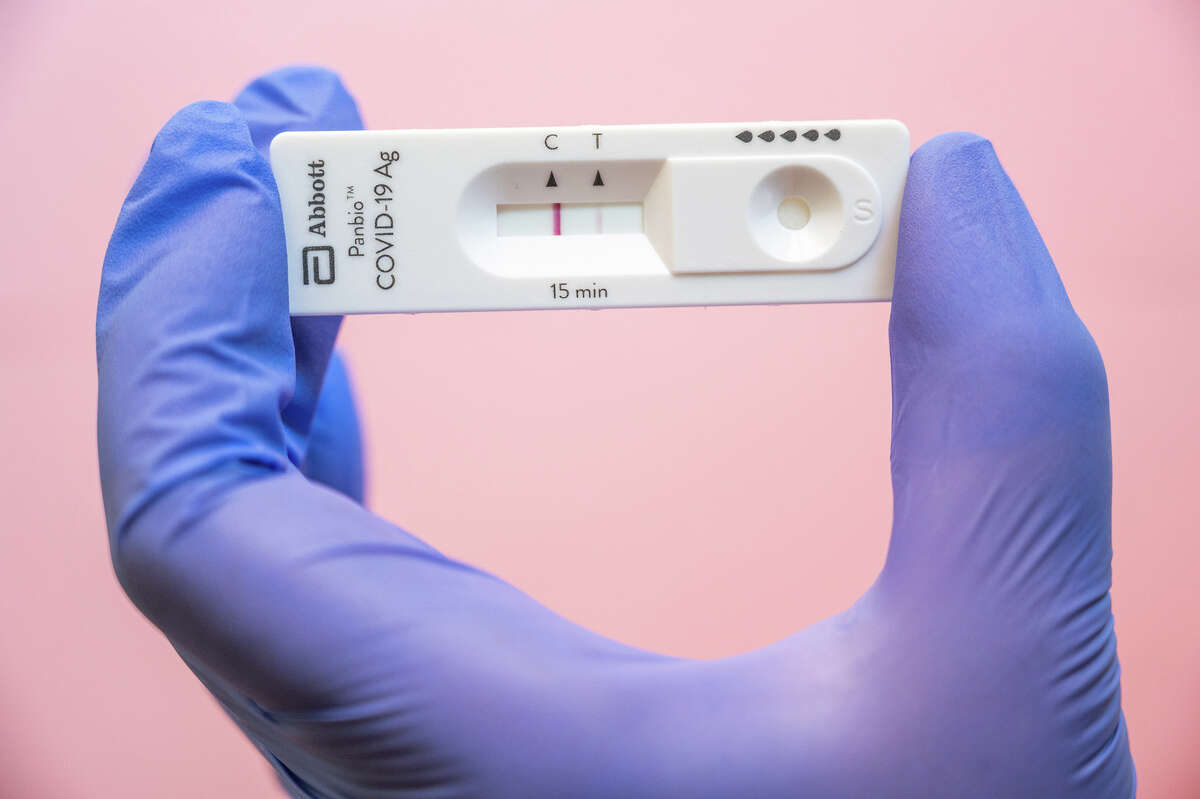 what-does-a-faint-line-on-your-covid-antigen-test-mean