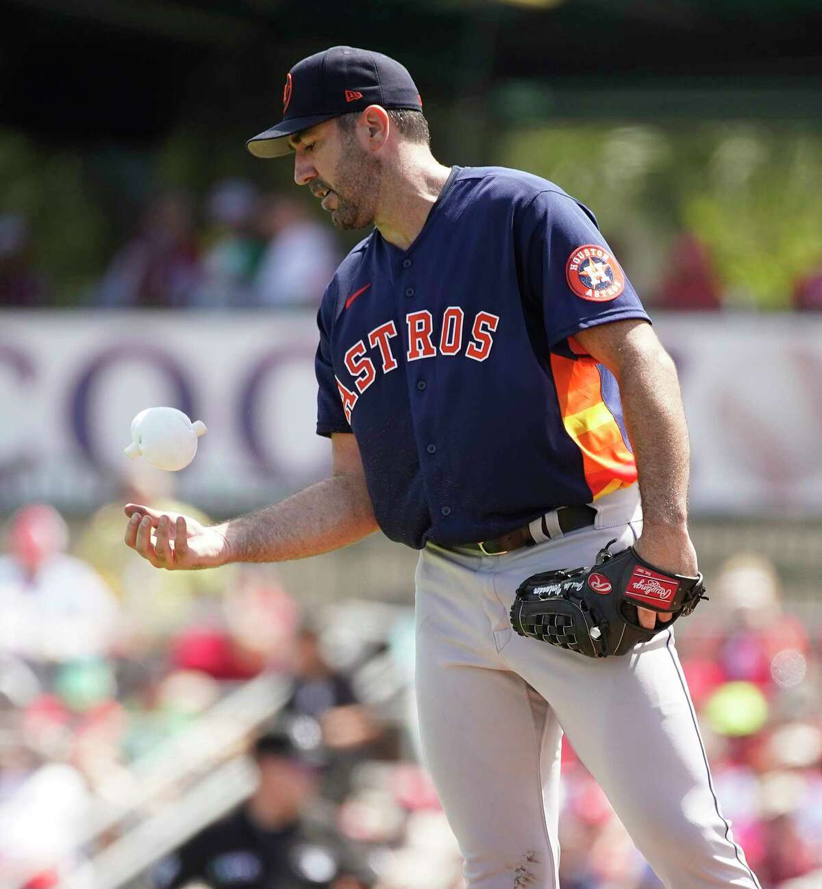 Houston Astros pitcher Justin Verlander (35) pitches in the second inning during an MLB spring training game at Roger Dean Chevrolet Stadium on Friday, March 18, 2022 in Jupiter.
