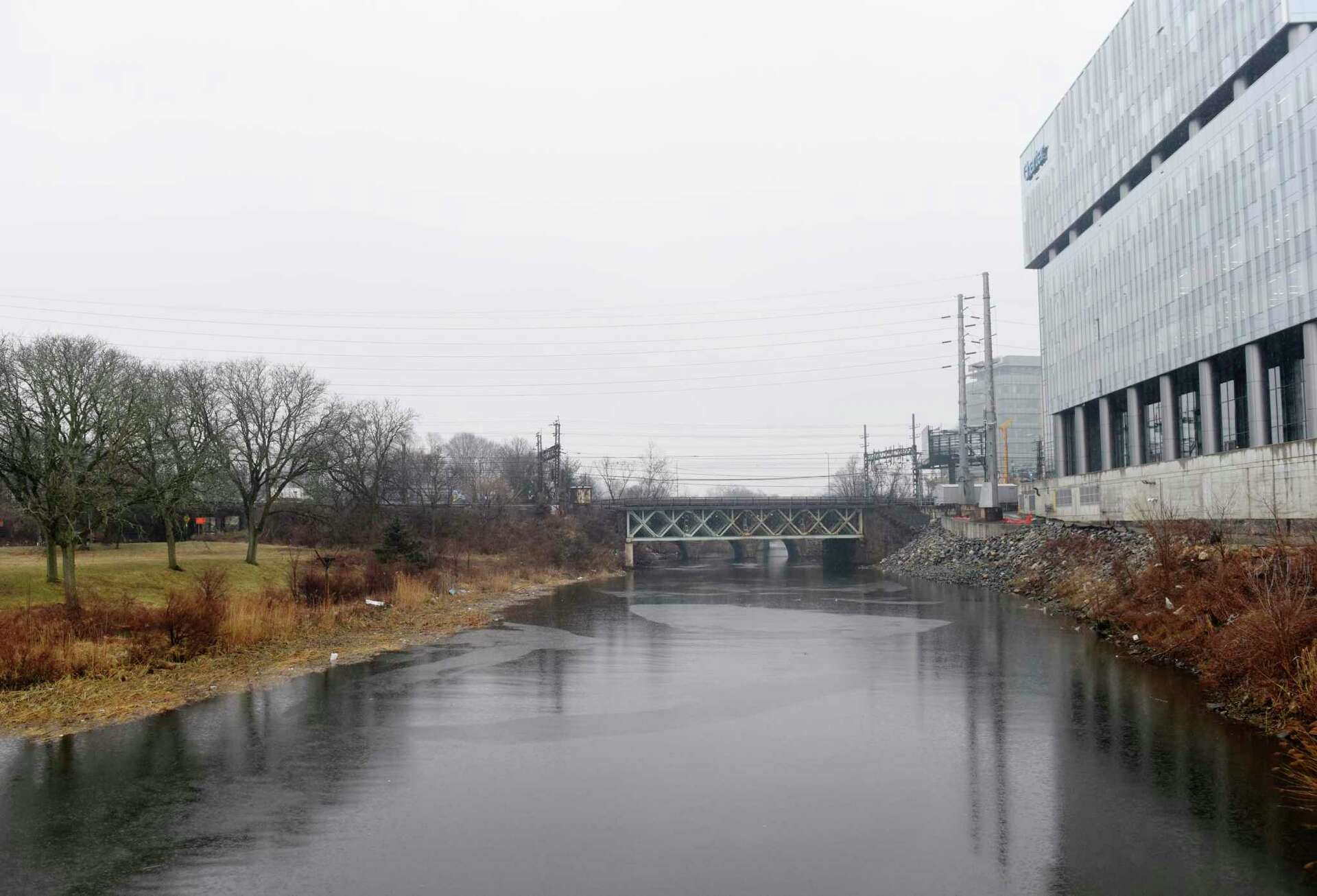 Stamford OKs pedestrian bridge over Rippowam River near Stamford OKs pedestrian bridge over Rippowam River near
