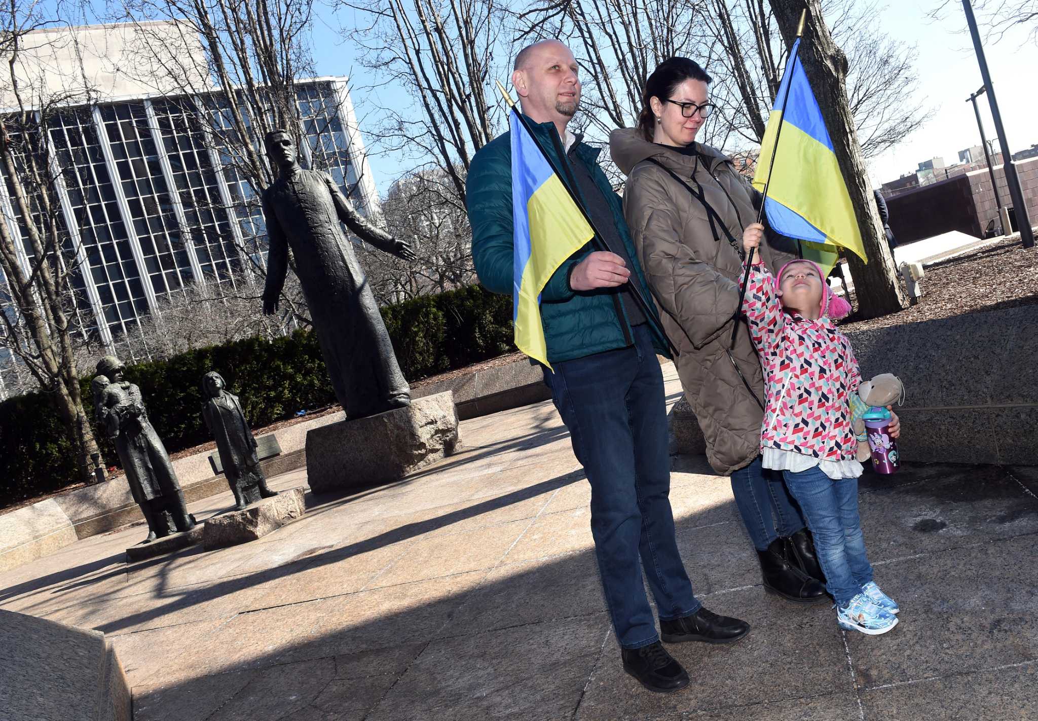 Knights of Columbus help family escape Ukraine; fraternity raises $6.8 million to help others amid war - Vimarsana News