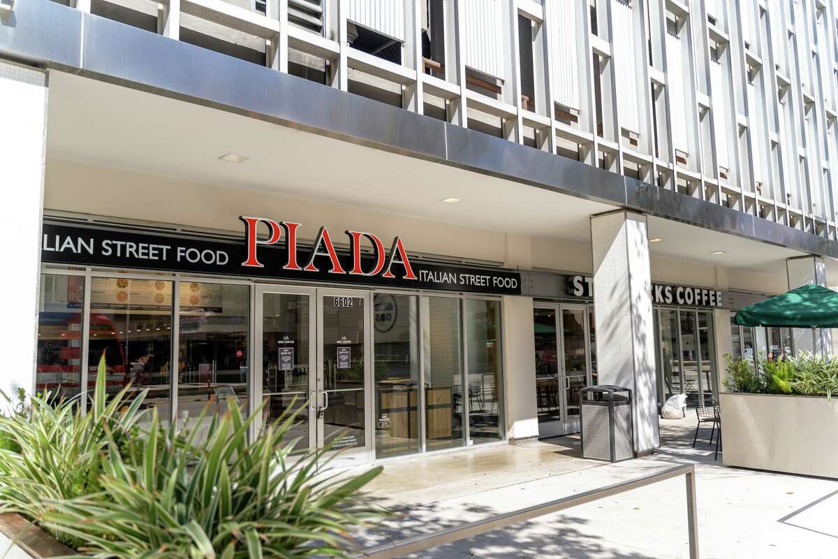 Piada opens up new location in Houston Medical Center