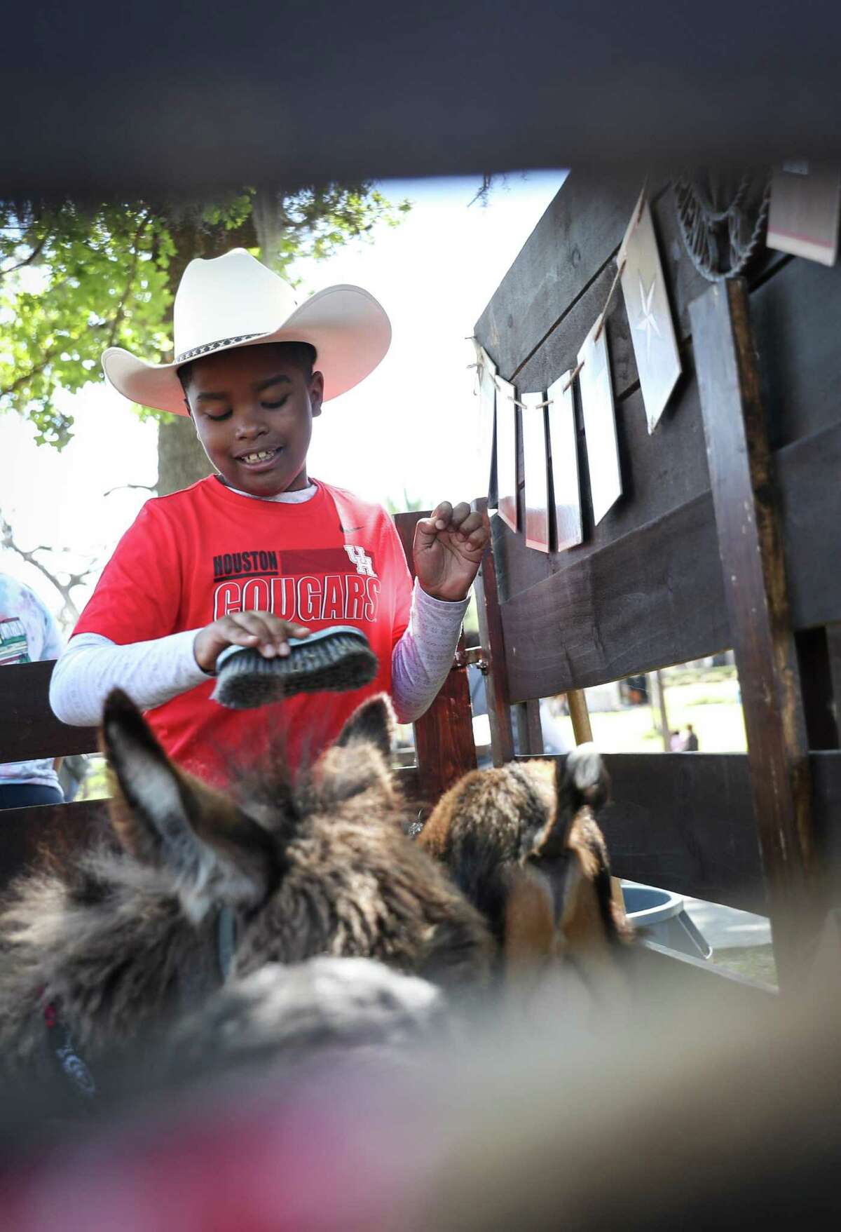 2023 Houston Rodeo Go Texan Day: Houstonians dress up as cowboys