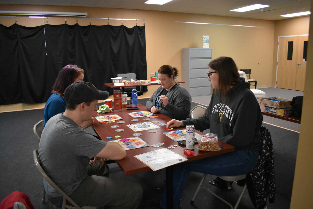The Ferris Women's Network and the Big Rapids Social Equity Initiative hosted an afternoon of board games and snacks at Artworks in downtown Big Rapids. 