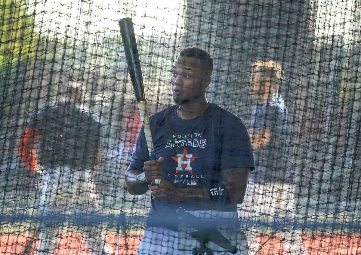 Astros manager Dusty Baker shares special moment with son Darren at