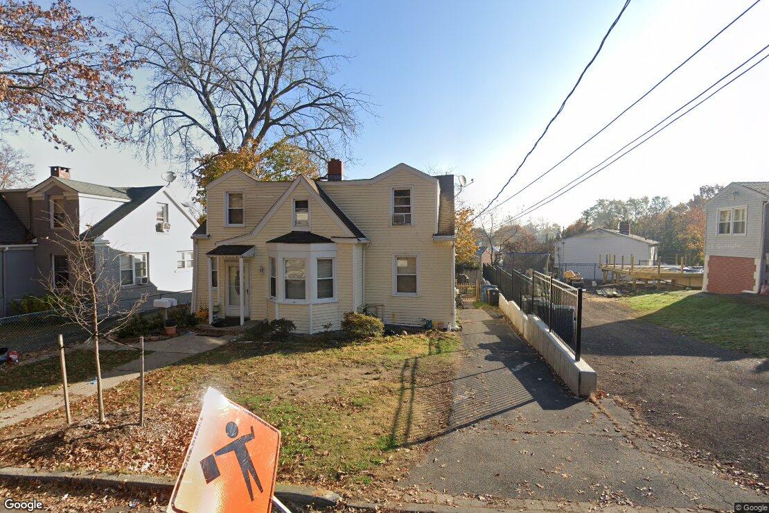 Duplex in New Haven sells for 300,000