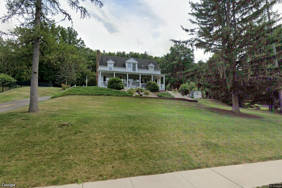 Single-family residence sells in Manchester for $310,000 - Vimarsana News