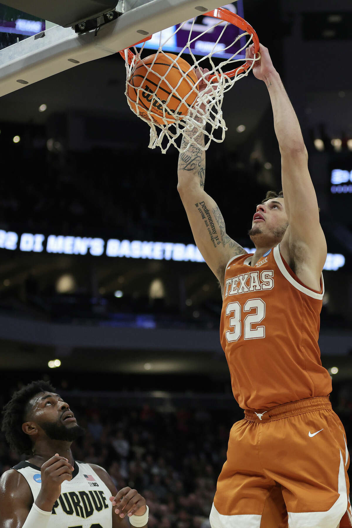 Watch: Timmy Allen Hits Sweet 16 Halftime Buzzer-Beater For Texas