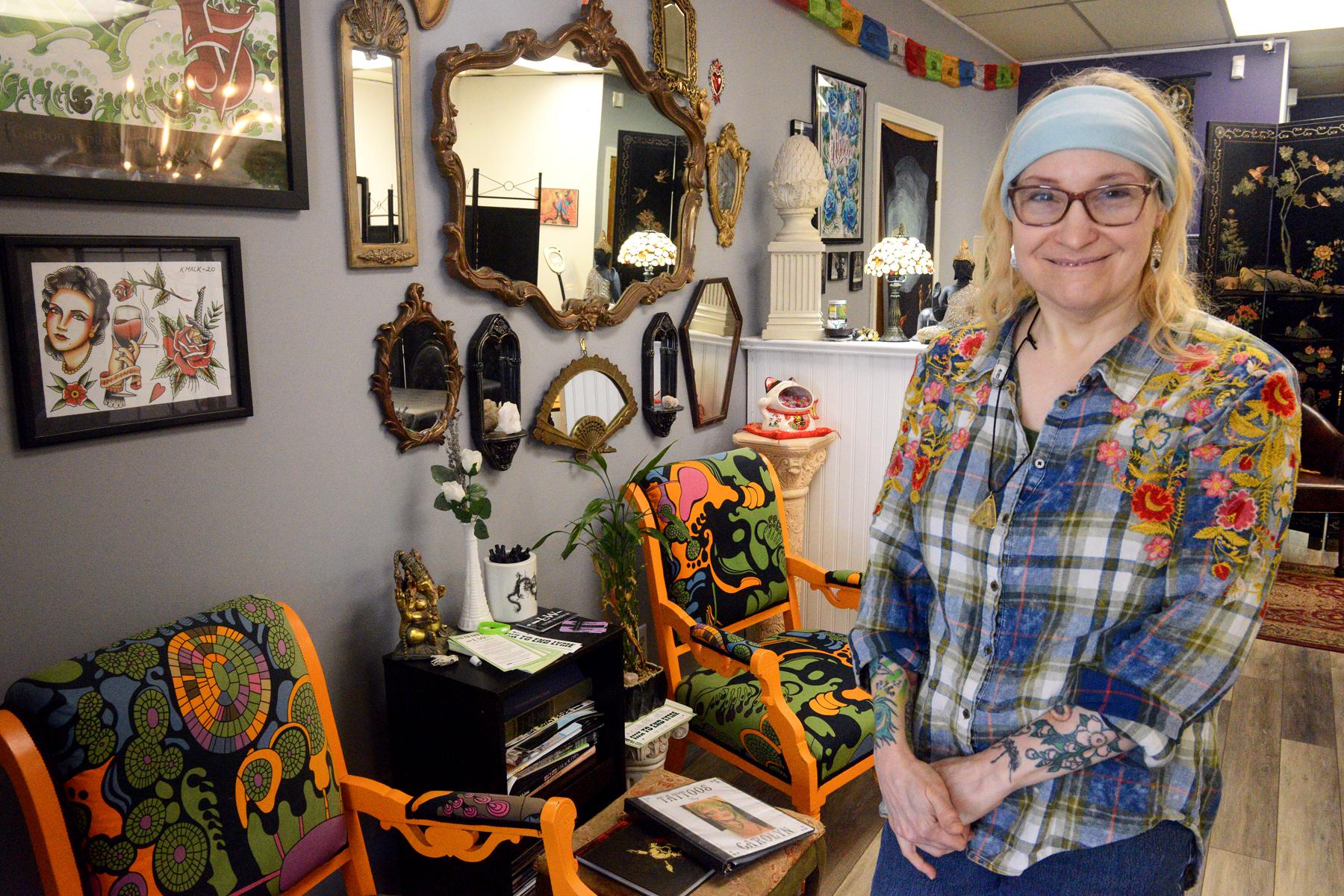Shelton tattoo artist inks to end Lyme disease - Vimarsana News