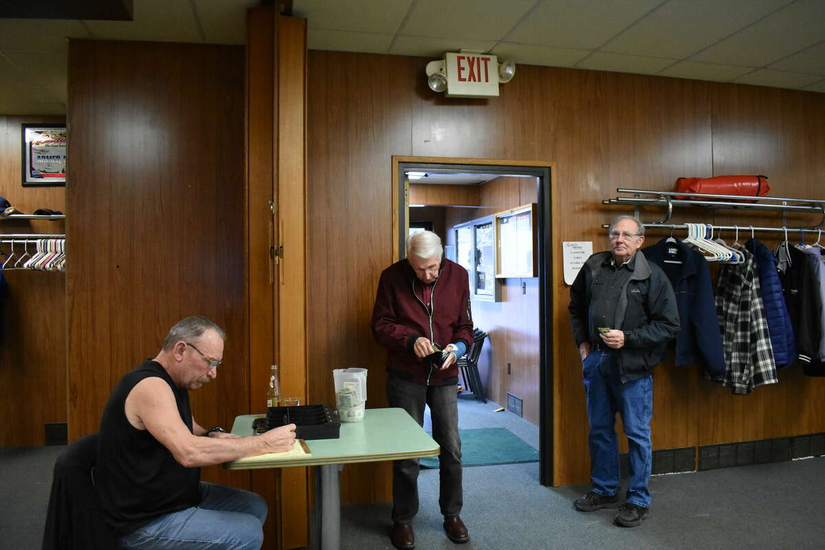 The Reed City VFW Hall Post 2964 hosted their fundraiser for barbecued food lovers in the form of selling chicken barbecue dinners, a tradition that began for the organization back in 1967.