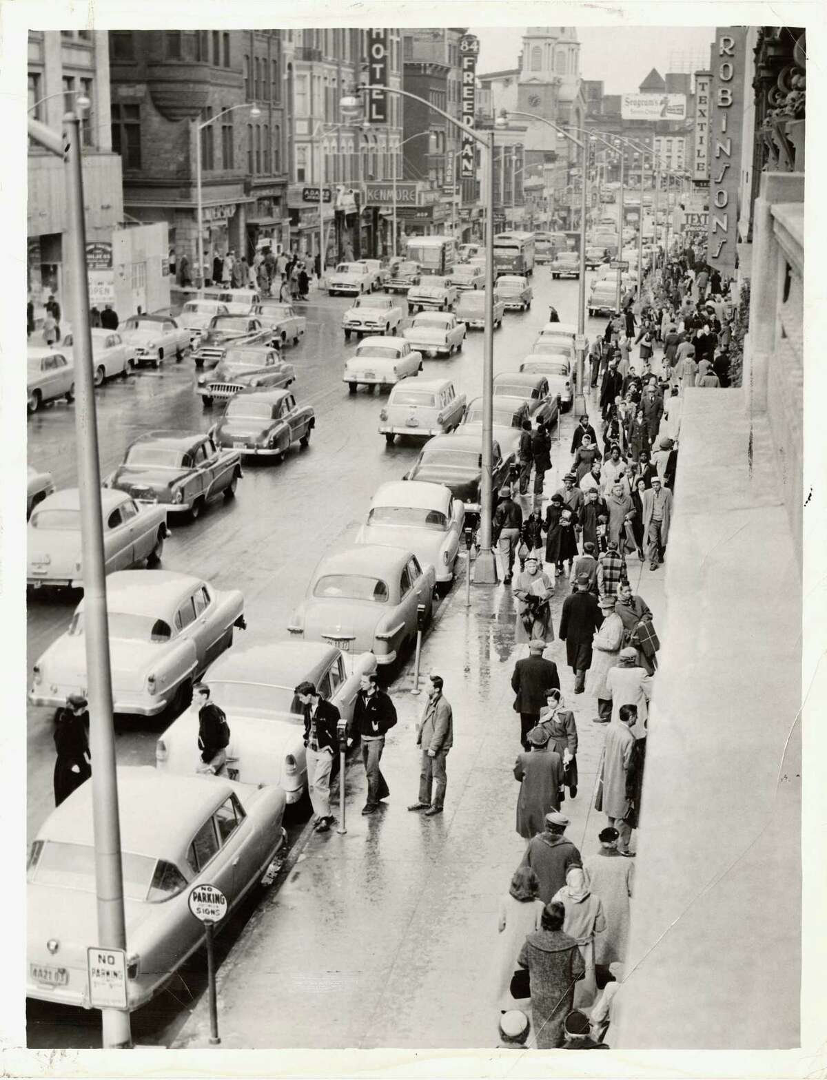 A peek at the bustling Pearl Street corridor in 1960. Pictured is the intersection between Steuben Street and North Pearl.