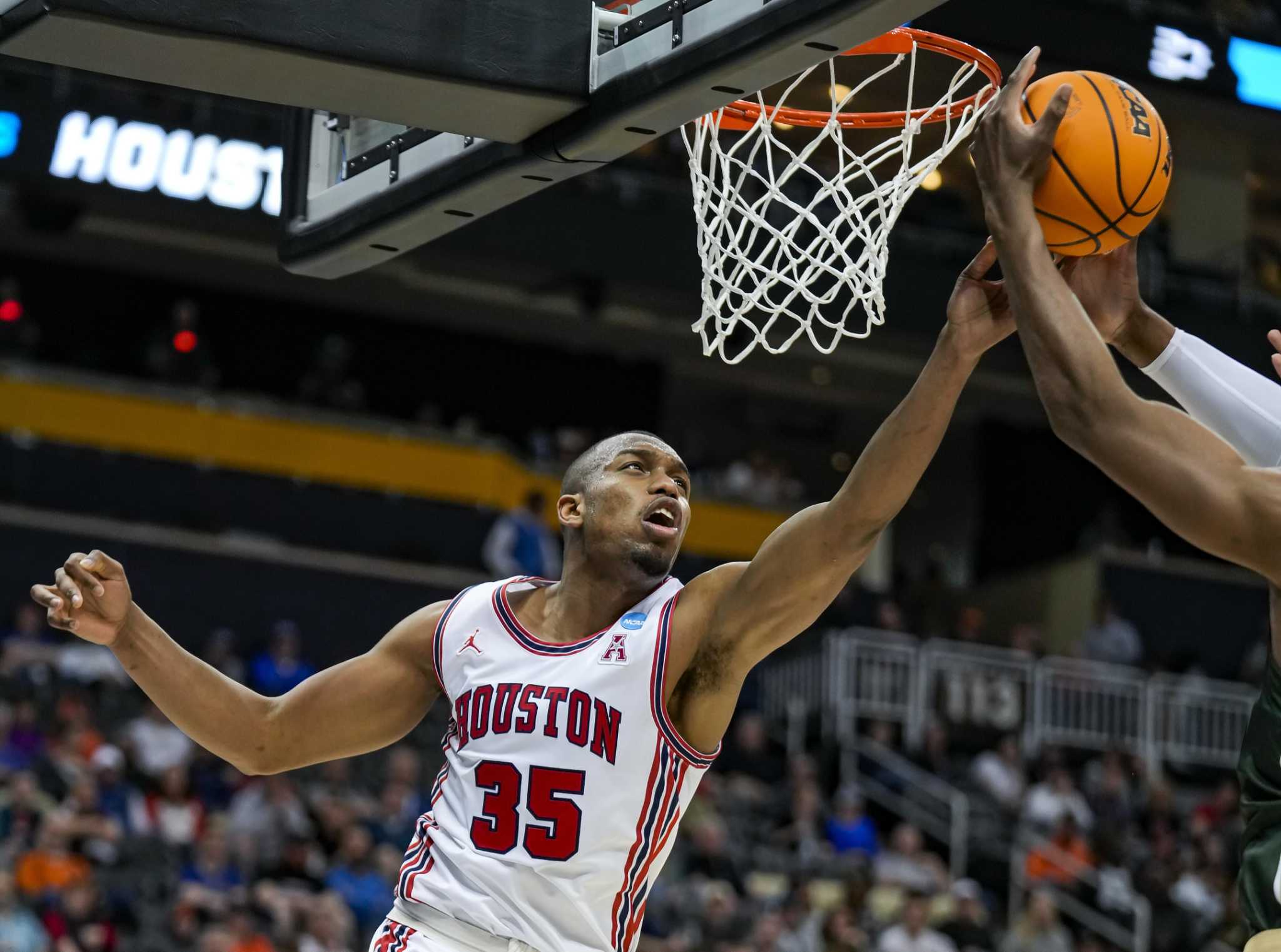 UH's Rebound Masterpiece — Kelvin Sampson's Quietly Built the