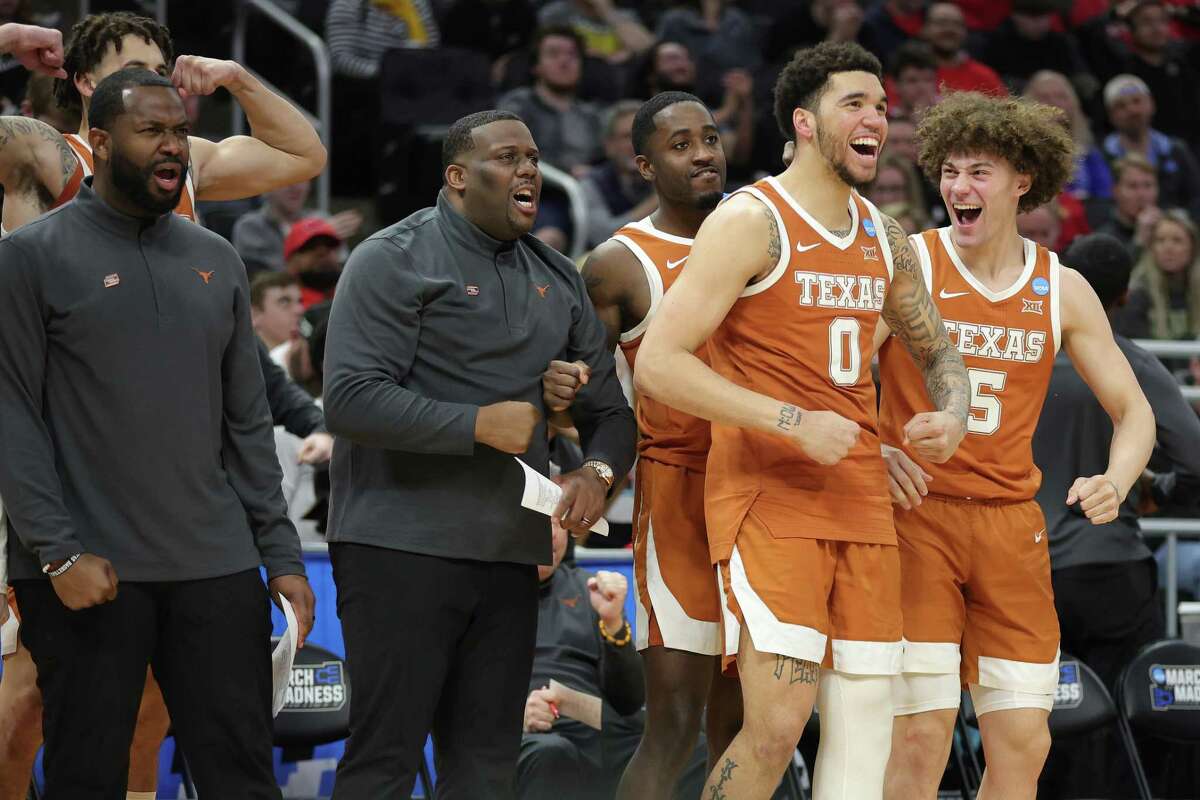 Leading scorer Timmy Allen returning to Texas for 202223 season