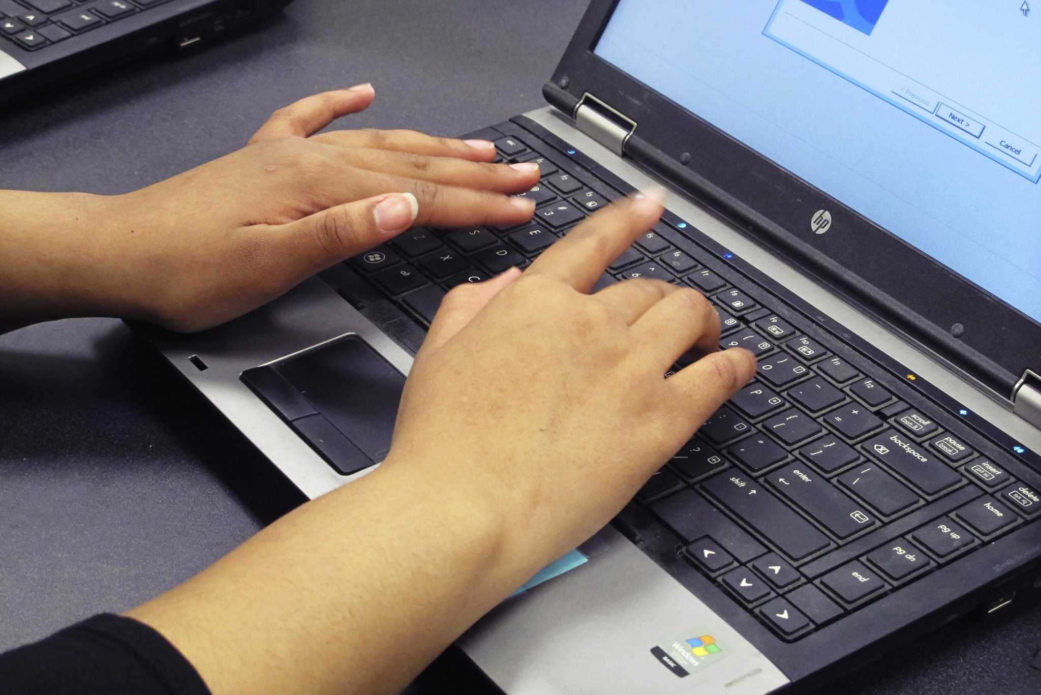 Portland, Cromwell schools receive ARP Emergency Connectivity Funds - Vimarsana News