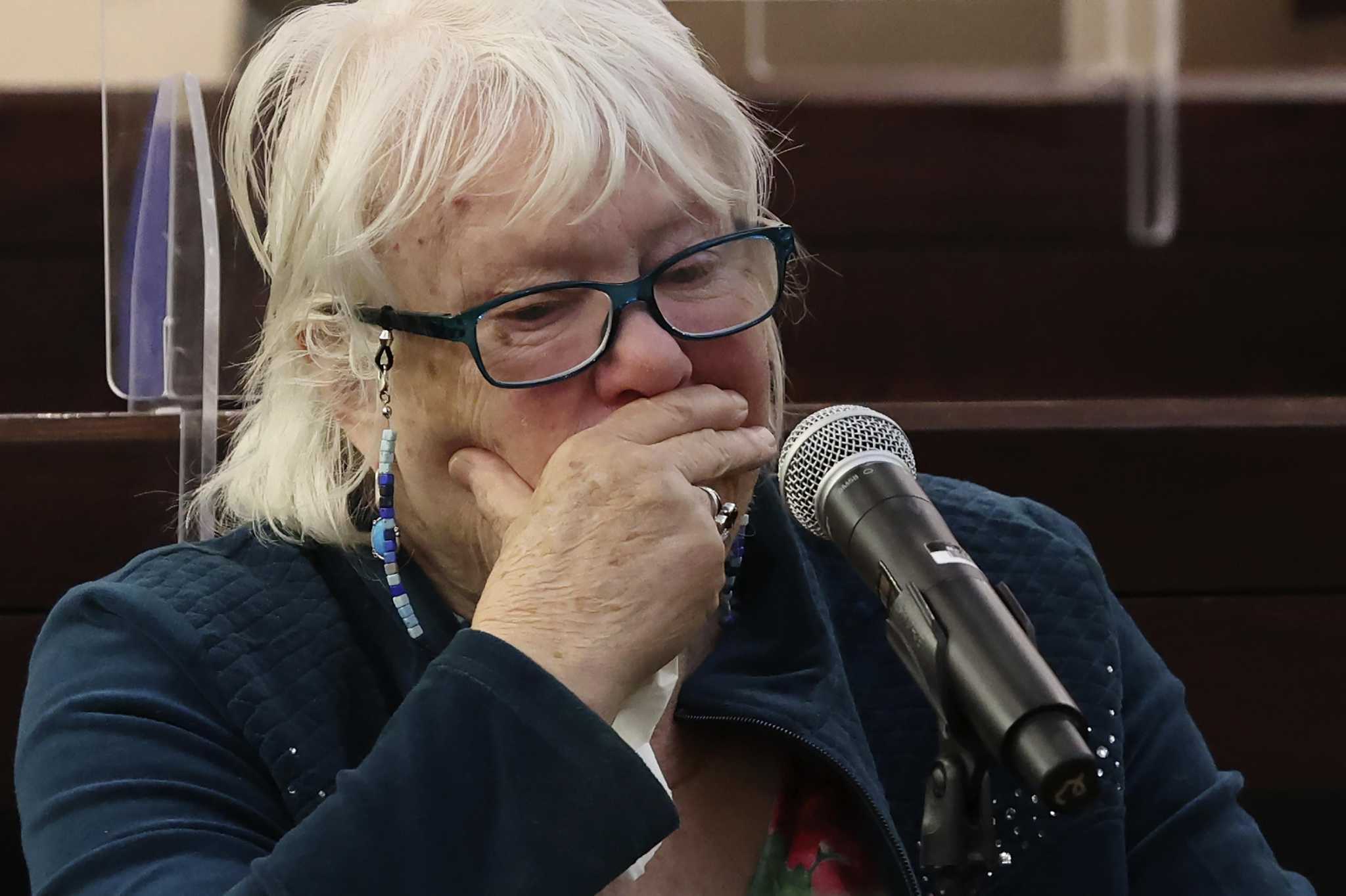 'A crime committed by Larry': At trial in 1987 slaying, defendant's wife recalls email about 'killing somebody' - Vimarsana News