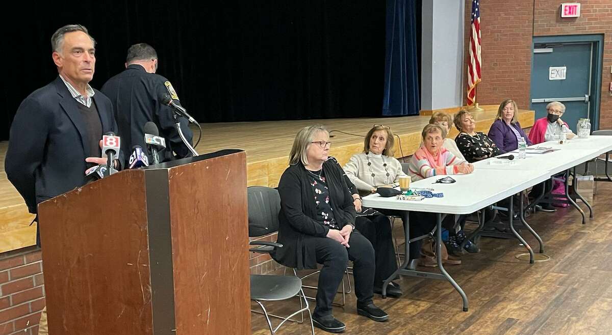 Hamden seniors voice crime concerns at following attacks on elderly