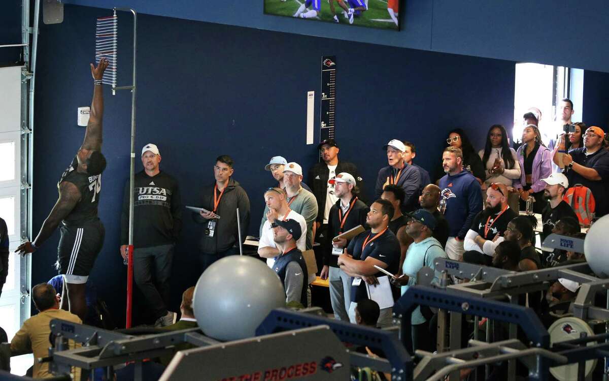 Fans and scouts watch UTSA offensive lineman Spencer Burford attempt the vertical leap. UTSA pro Day, a total of 15 former UTSA football student-athletes are scheduled to participate in the program’s annual Pro Day on Wednesday, March 23 at UTSA.