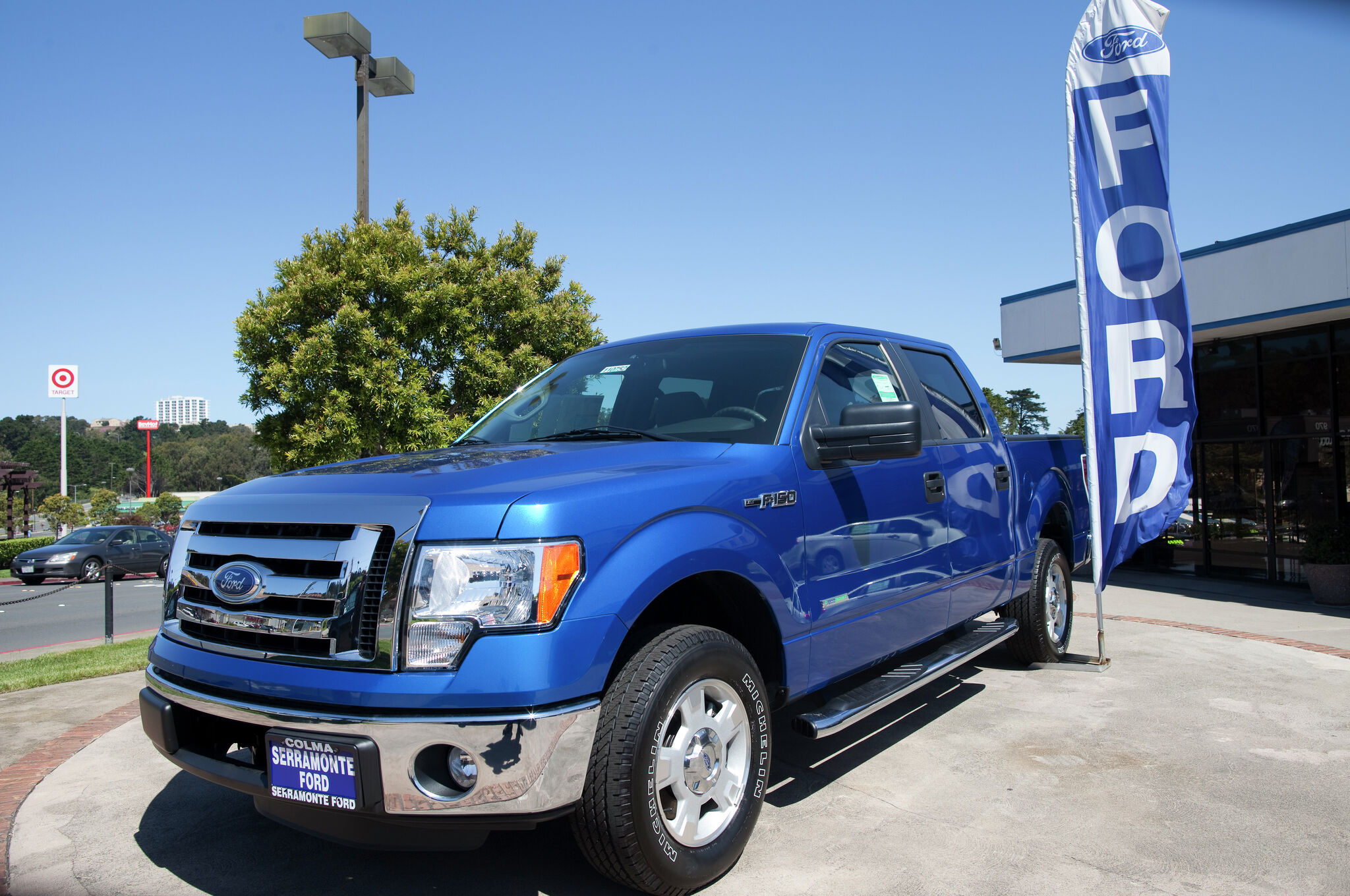 More than 200,000 Ford, Lincoln SUVs and trucks recalled over brake fluid leak - Vimarsana News