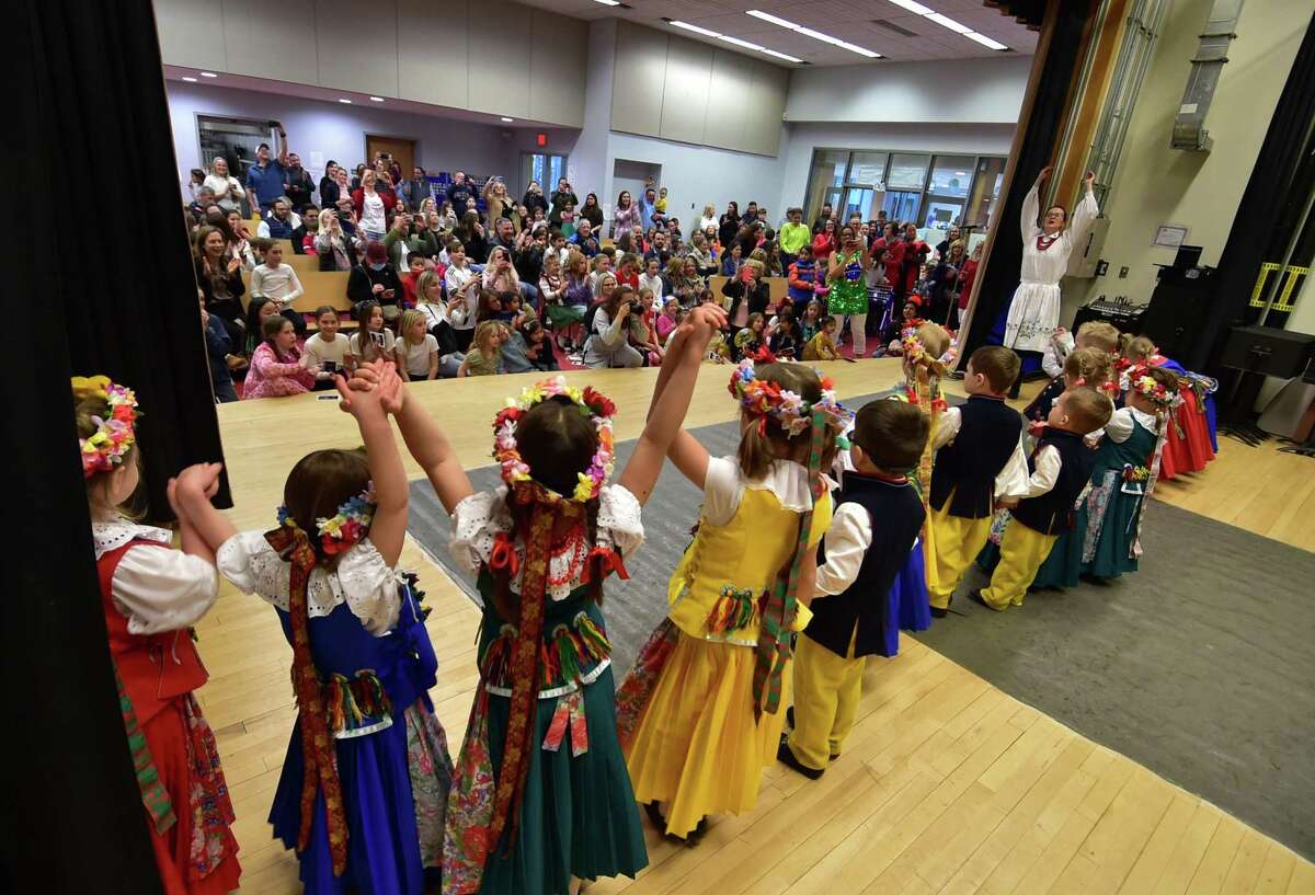 In Photos Darien kids dress in costumes from around the world for Tokeneke School’s cultural