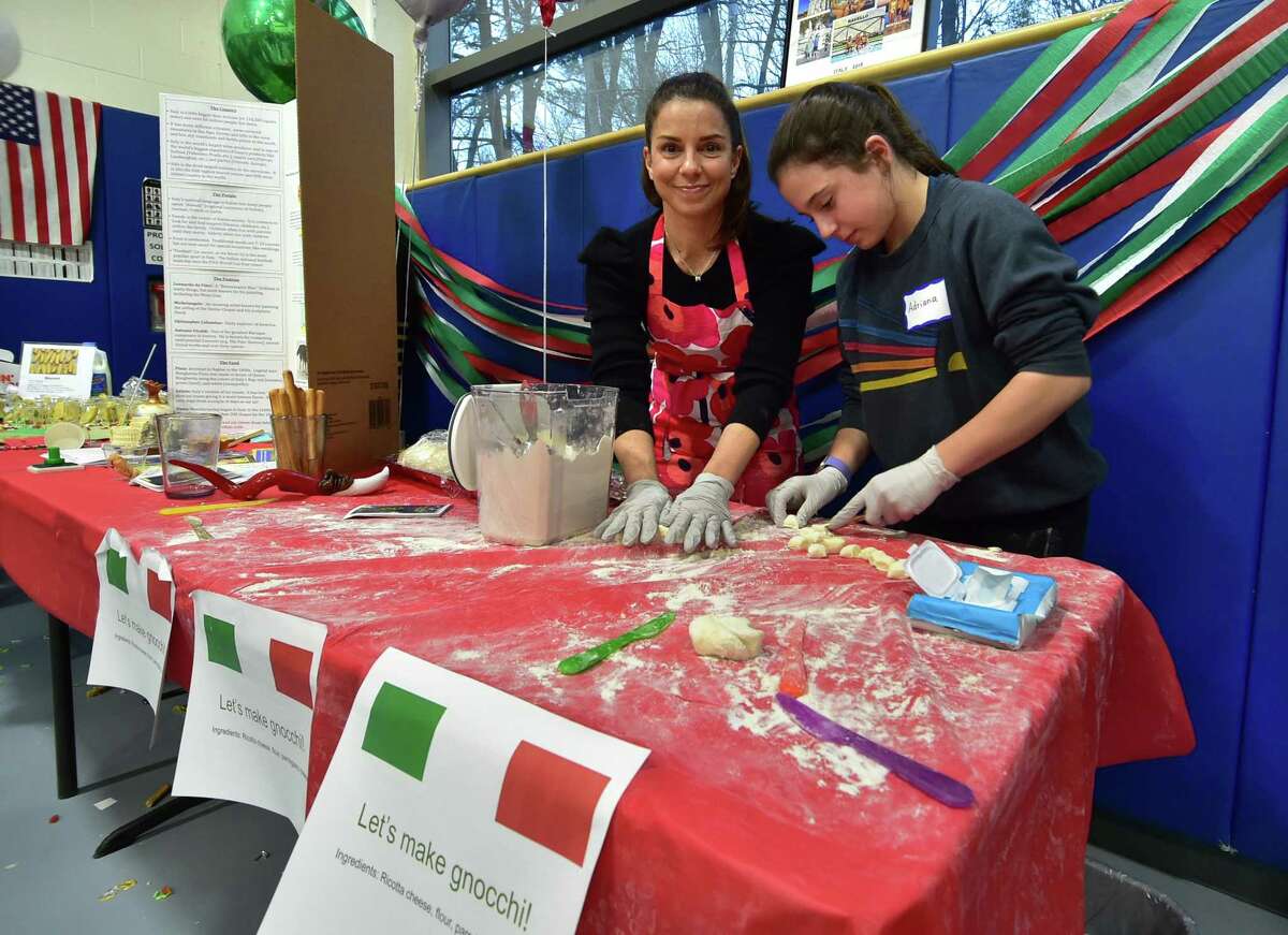 In Photos Darien kids dress in costumes from around the world for Tokeneke School’s cultural