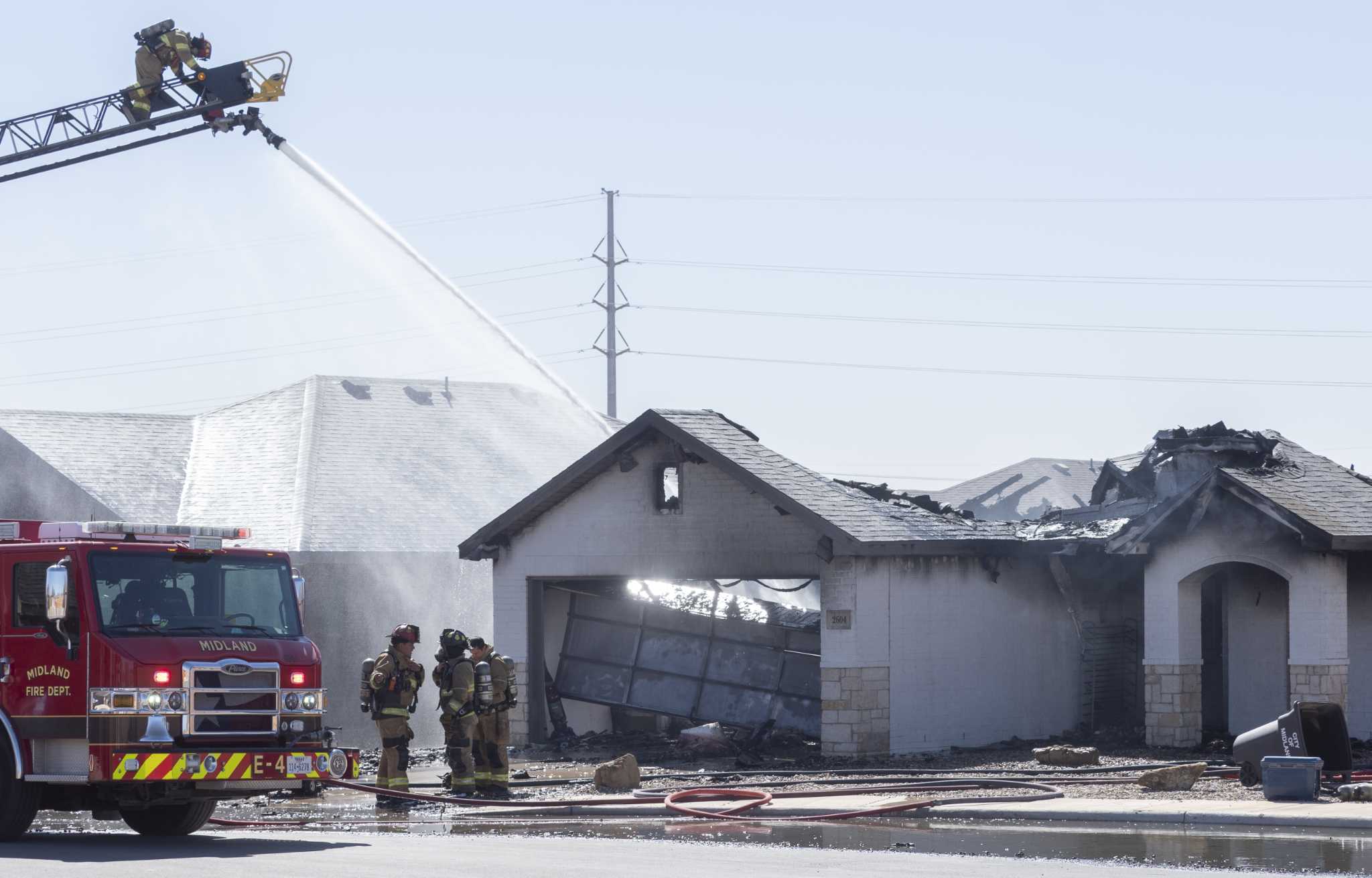 Midland firefighters respond to house fire in NE Midland