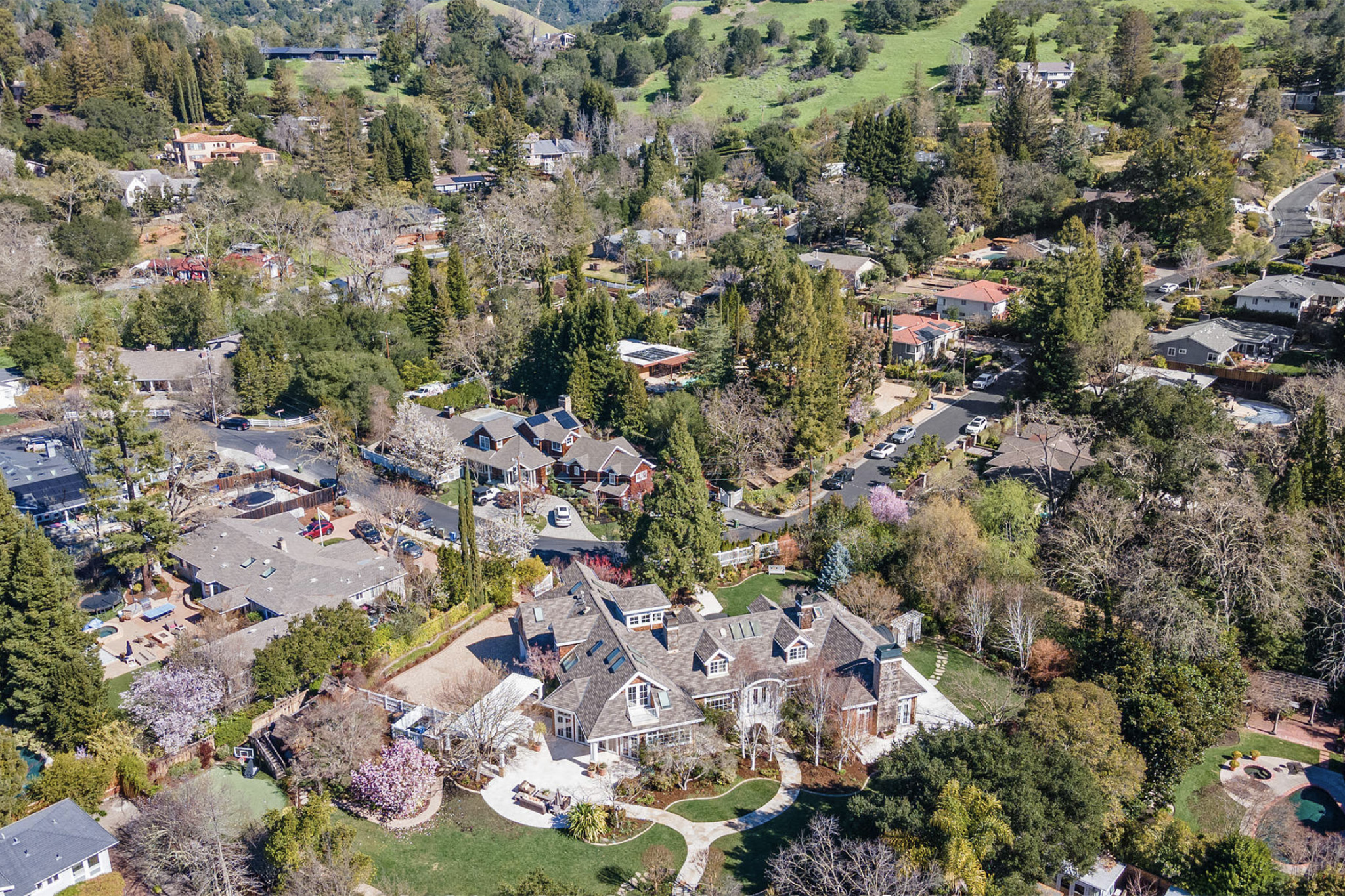 Ex-Giant Buster Posey sells East Bay home for over $9M