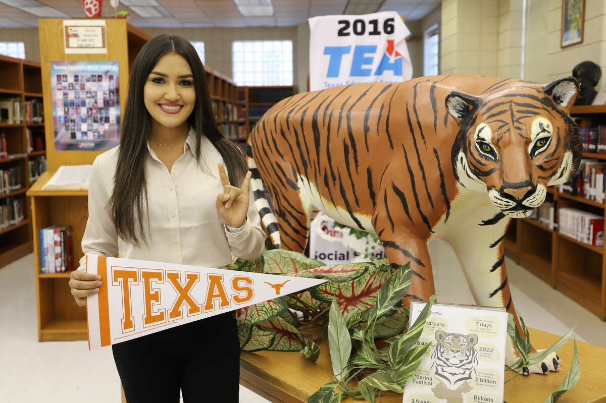 Martin High School Senior Keyli Lopez earns a $48,000 scholarship from the University of Texas at Austin.