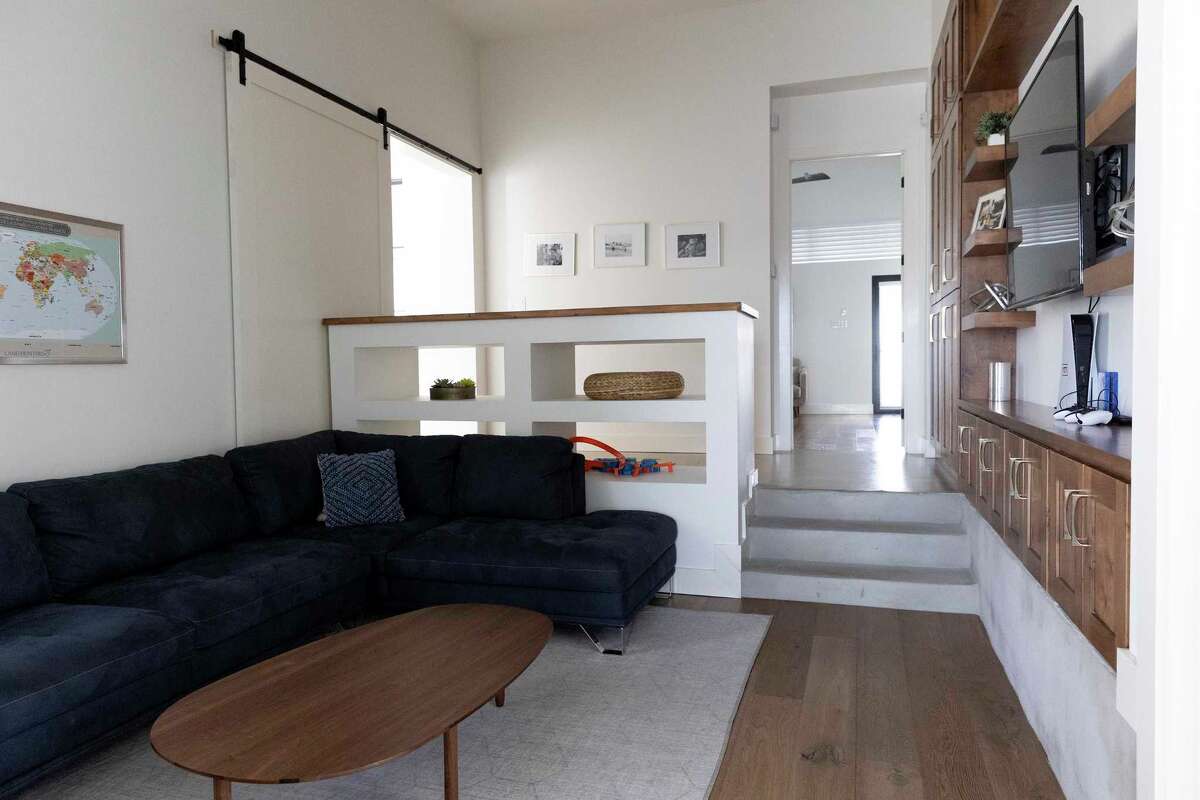 2M San Antonio home brings modern Mexican style to Camp Bullis area’s