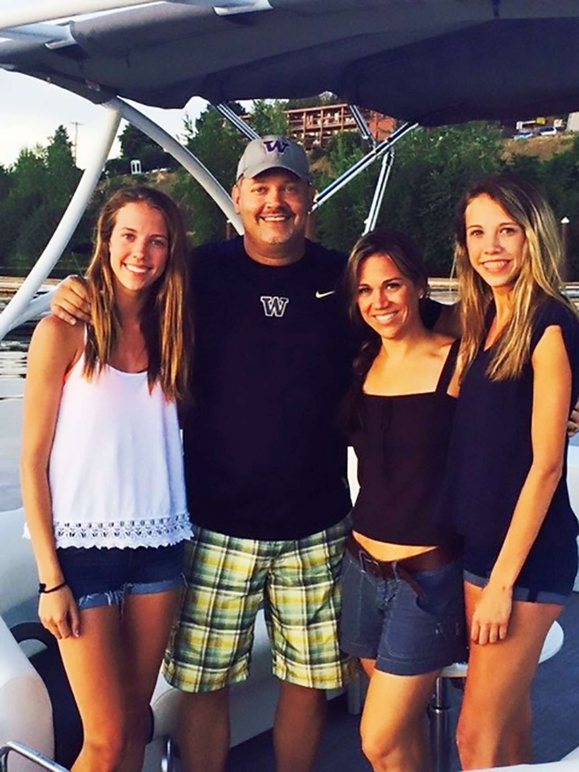 Before Stanford's Hull twins part ways, will they author a fairy-tale ending?