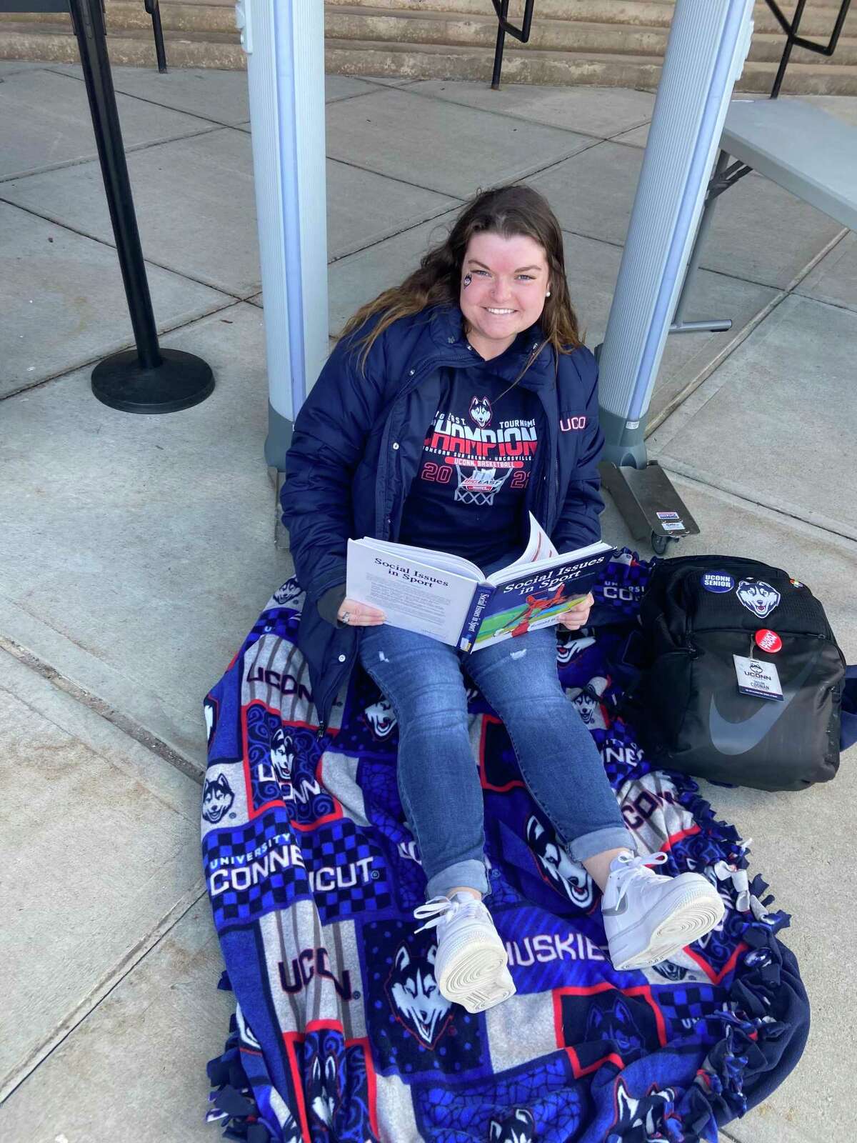 Inside the viral photo of Paige Bueckers, UConn women’s basketball