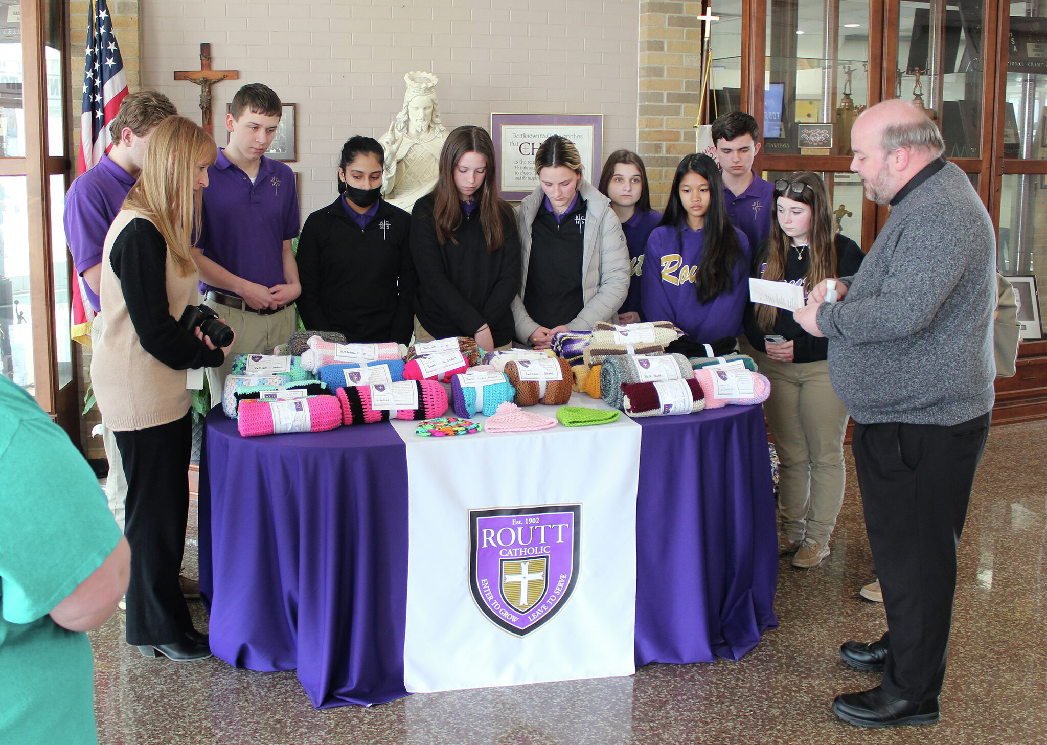 Routt club crochets for a cause - Vimarsana News