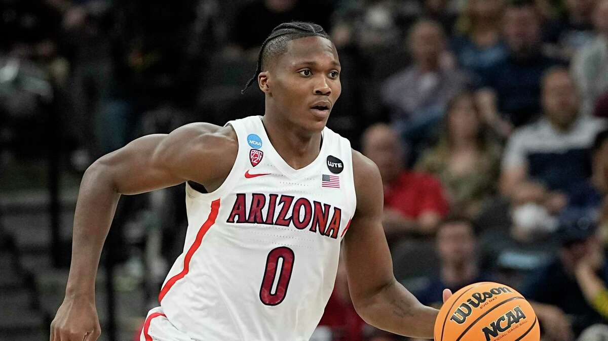 Arizona's Bennedict Mathurin visits NBA Academy players in Mexico City