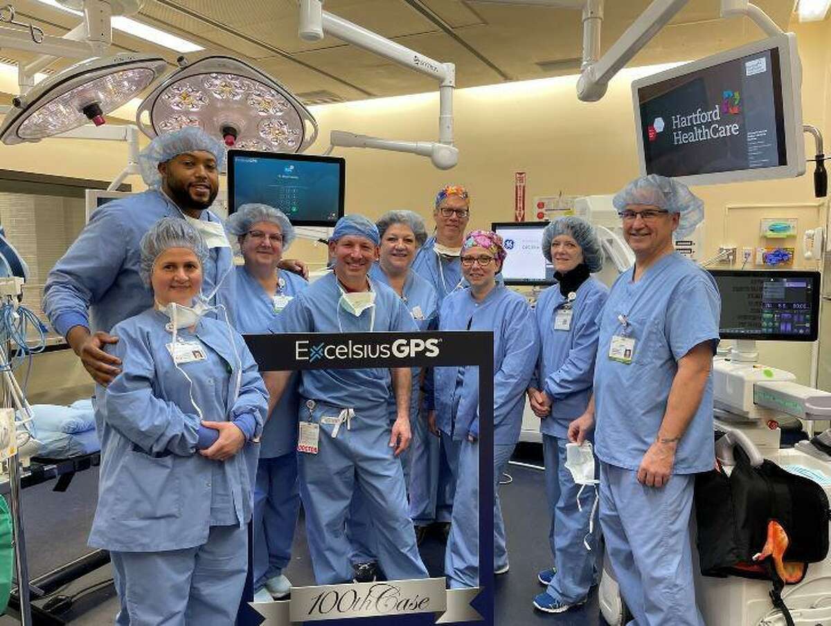 Charlotte Hungerford Hospital in 2019 purchased a revolutionary robotic navigation platform called Globus ExcelsiusGPS. Recently, Orthopedic Surgeon Mitchell Garden and the CHH Operating Room staff performed their 100th spine surgery at CHH using Globus.
