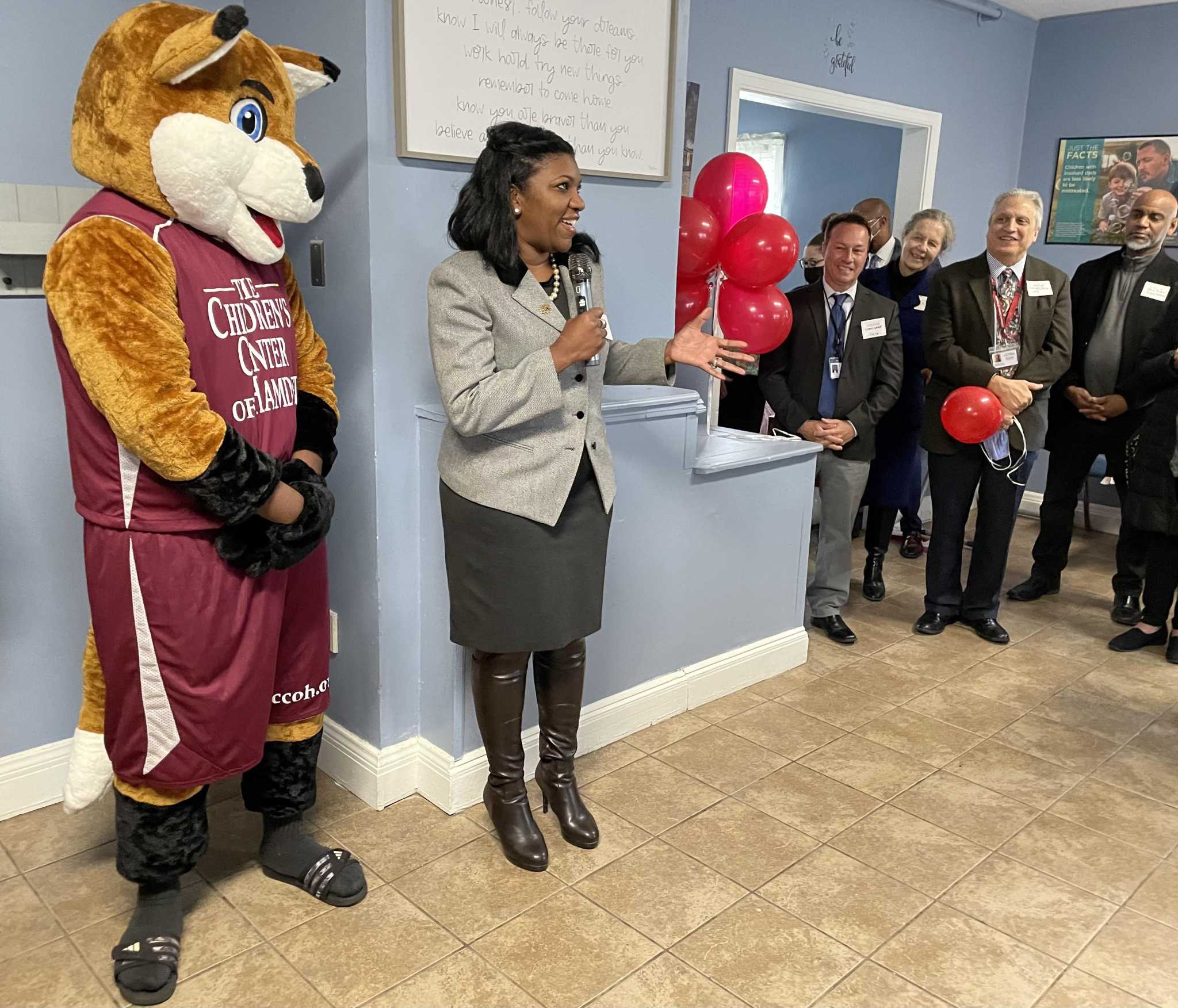 Hamden program helps foster kids and biological families connect - Vimarsana News