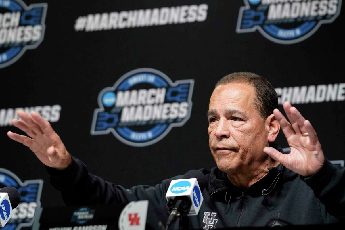 Houston head coach Kelvin Sampson speaks during a news conference leading up to the NCAA South Region men’s basketball final against Villanova Friday, March 25, 2022 in San Antonio.