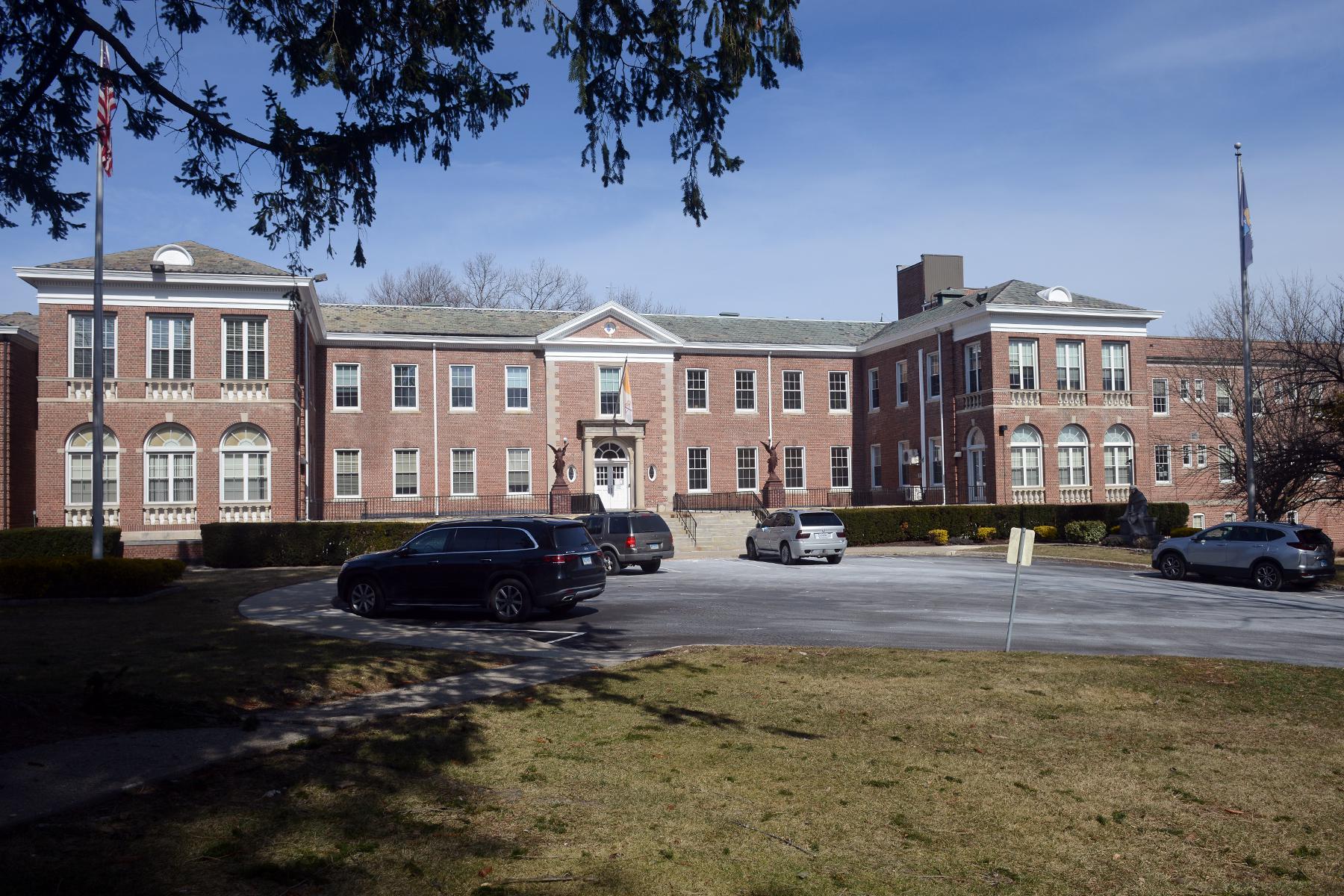 Bridgeport diocese withdraws application for Fairfield University college - Vimarsana News