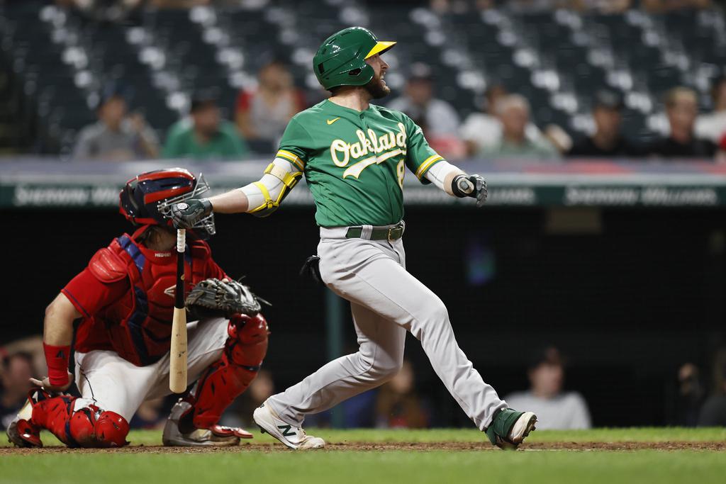 A’s re-sign veteran switch-hitting infielder Jed Lowrie to a major ...