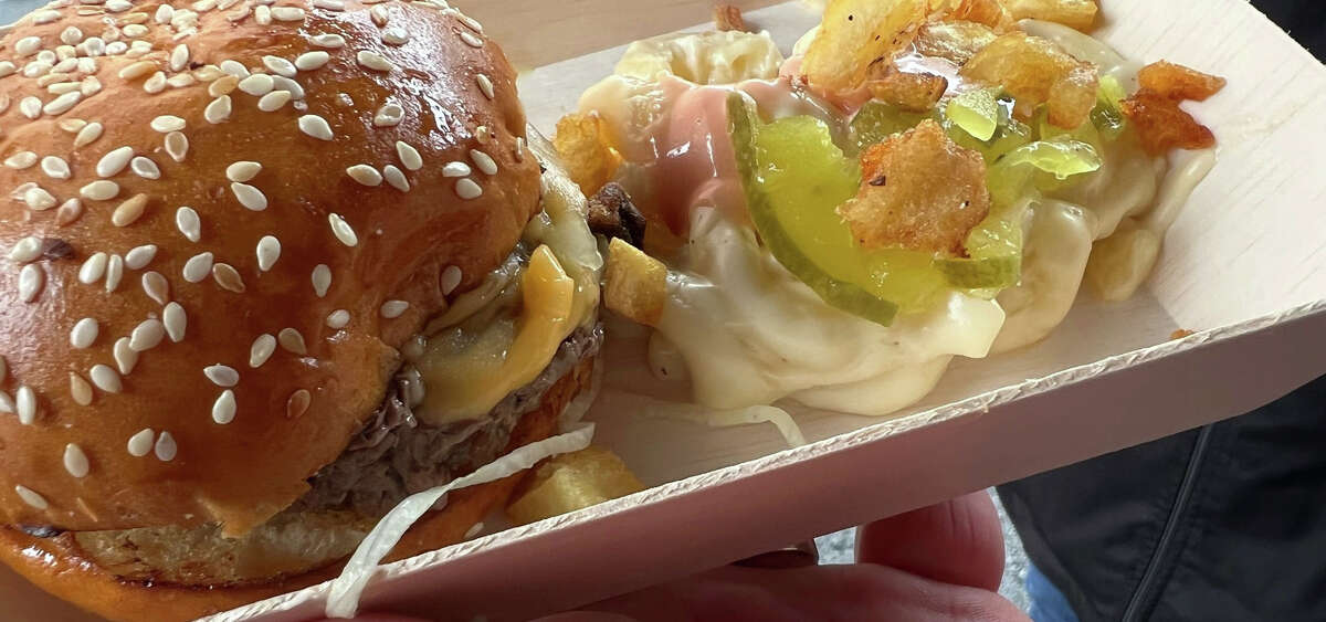 MacnCheese Bowl draws thousands to Cohoes, Druthers wins big