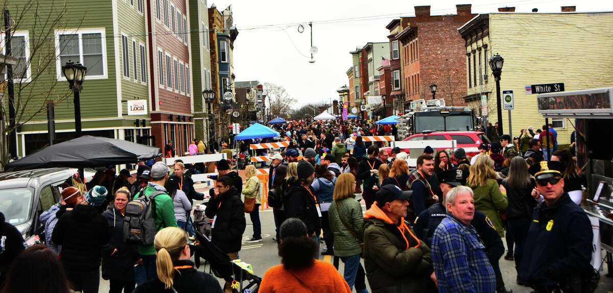 MacnCheese Bowl draws thousands to Cohoes, Druthers wins big