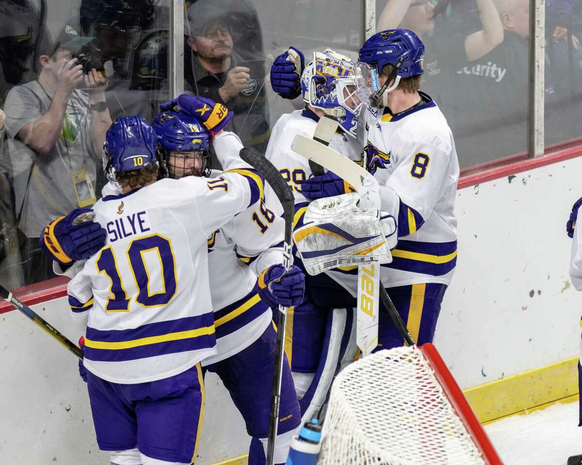 Minnesota State celebrates after beating Notre Dame in the NCAA regional finals at the MVP Arena in Albany, NY, on Saturday, March 26, 2022. (Jim Franco/Special to the Times Union)