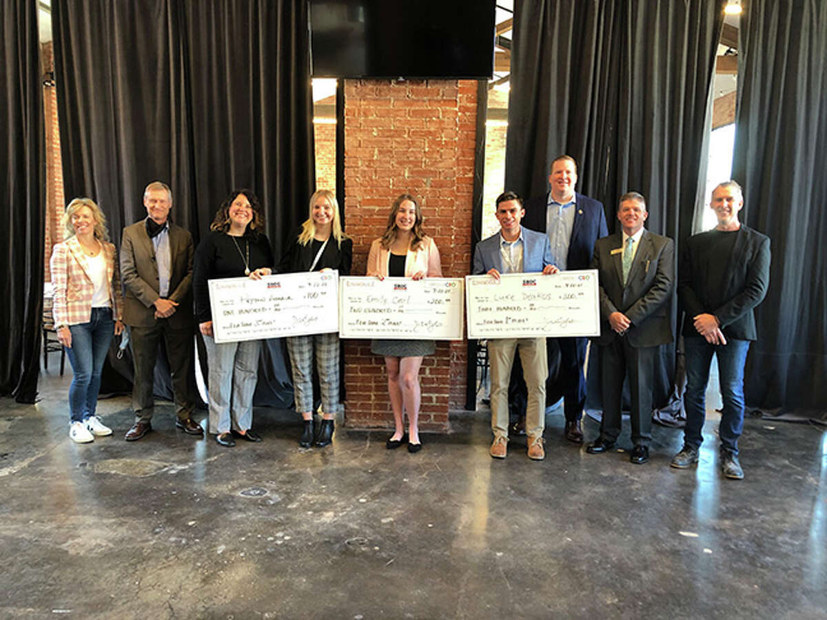 Judges and winners from Edwardsville CEO’s 2021 Fish Tank local business pitch competition at the Ink House.