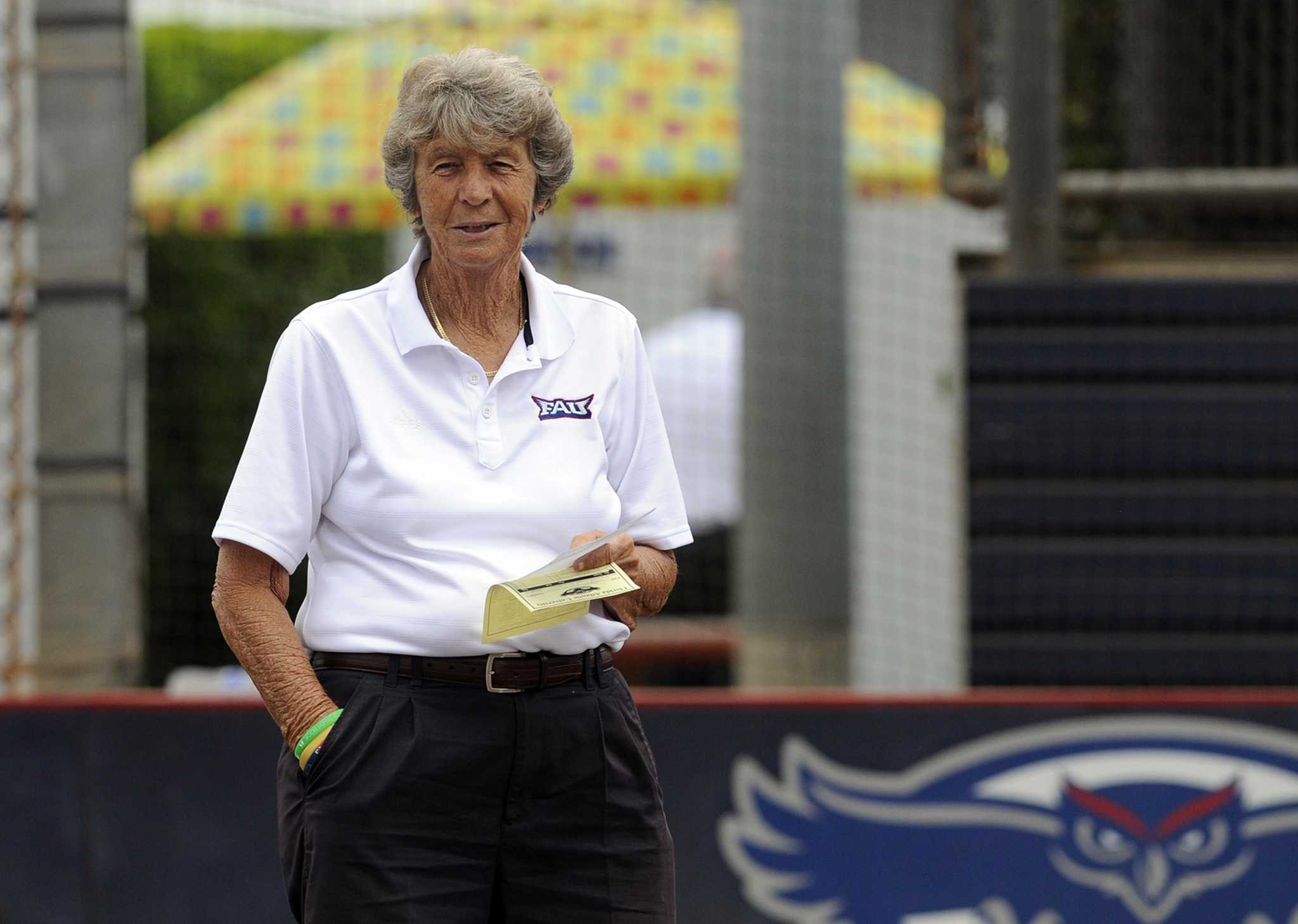 Joan Joyce, a Sensation in Softball and More, Is Dead at 81 - The New York  Times