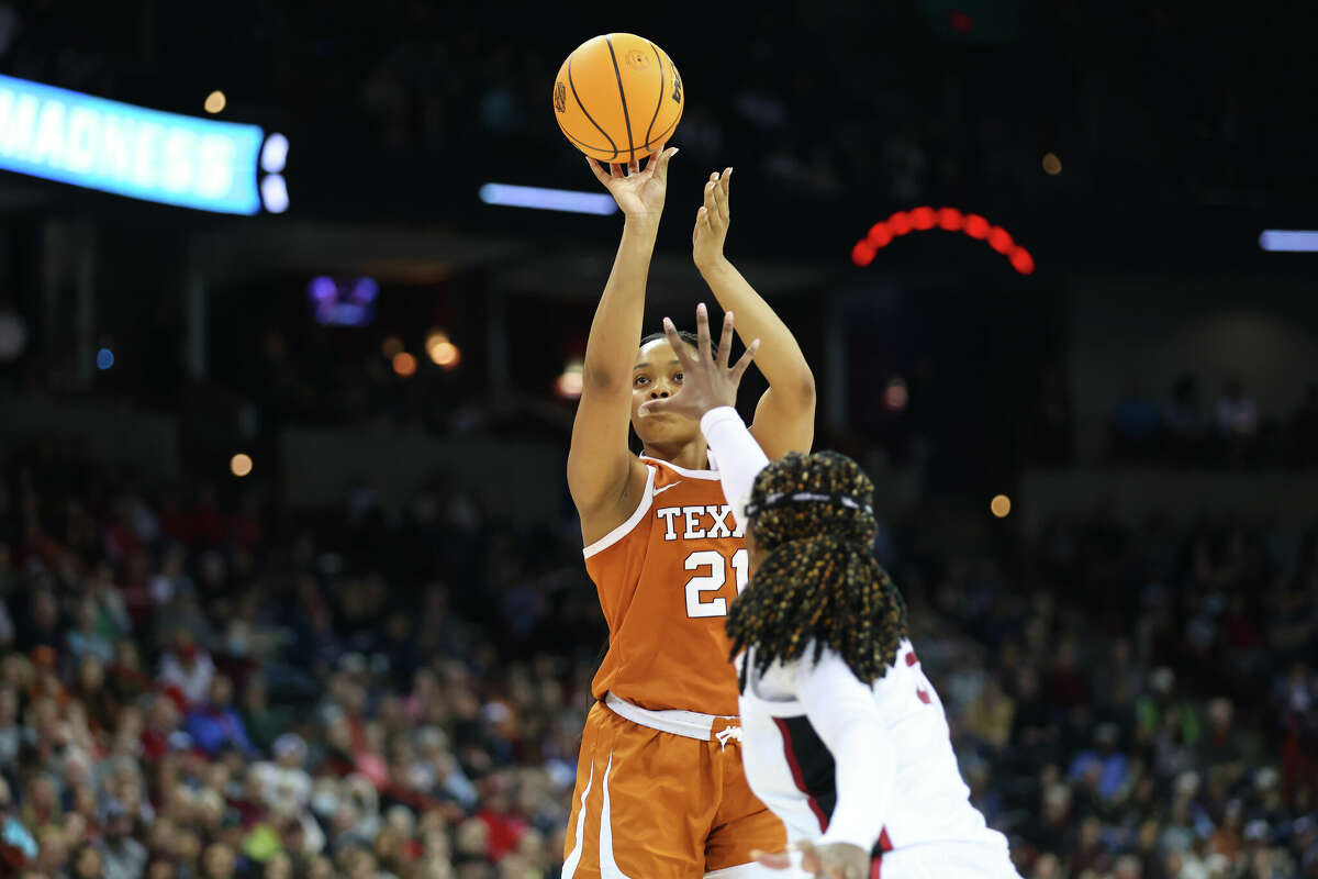 Aaliyah Moore - Women's Basketball - University of Texas Athletics