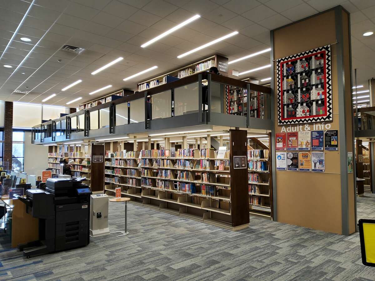 Interior of the William K. Sanford Town Library (Evelyn Neale)