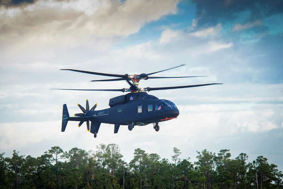 A prototype for the Defiant-X helicopter designed by Sikorsky and Boeing, during an initial flight testing in 2019 in Mountain View, Calif. (Press photo via Arnold Air Force Base)