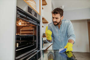 How to clean an oven
