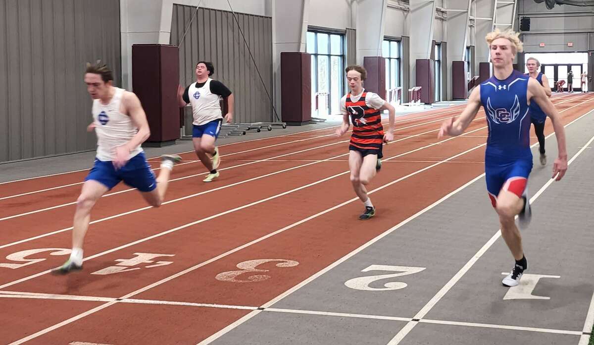 MCC track competed at the 2022 Jim Gardner Catholic Schools Invitational on Saturday, March 26th at Aquinas College. 