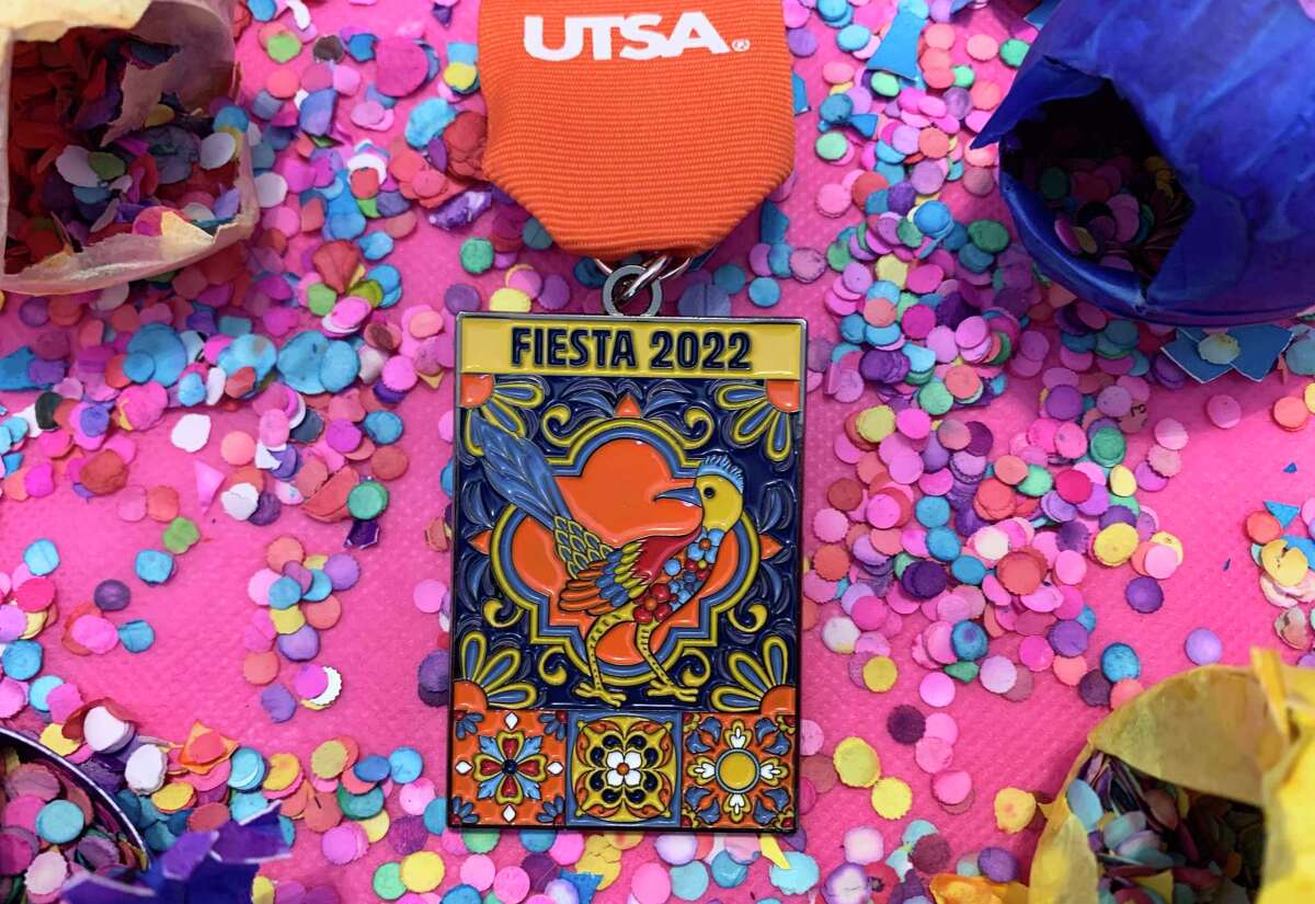 Baby Yoda in sombrero medal to go on sale for Fiesta festival in San  Antonio - ABC13 Houston