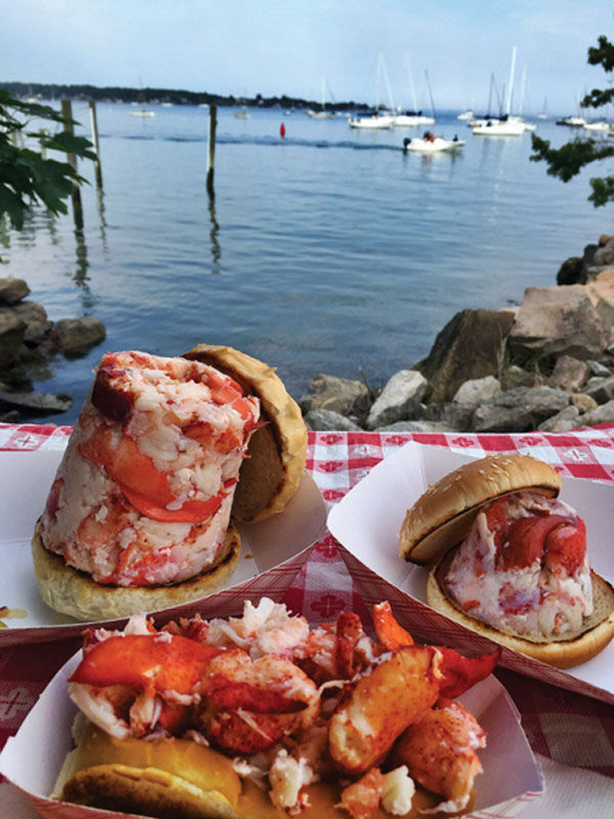 The 10 Best Lobster Rolls in Connecticut