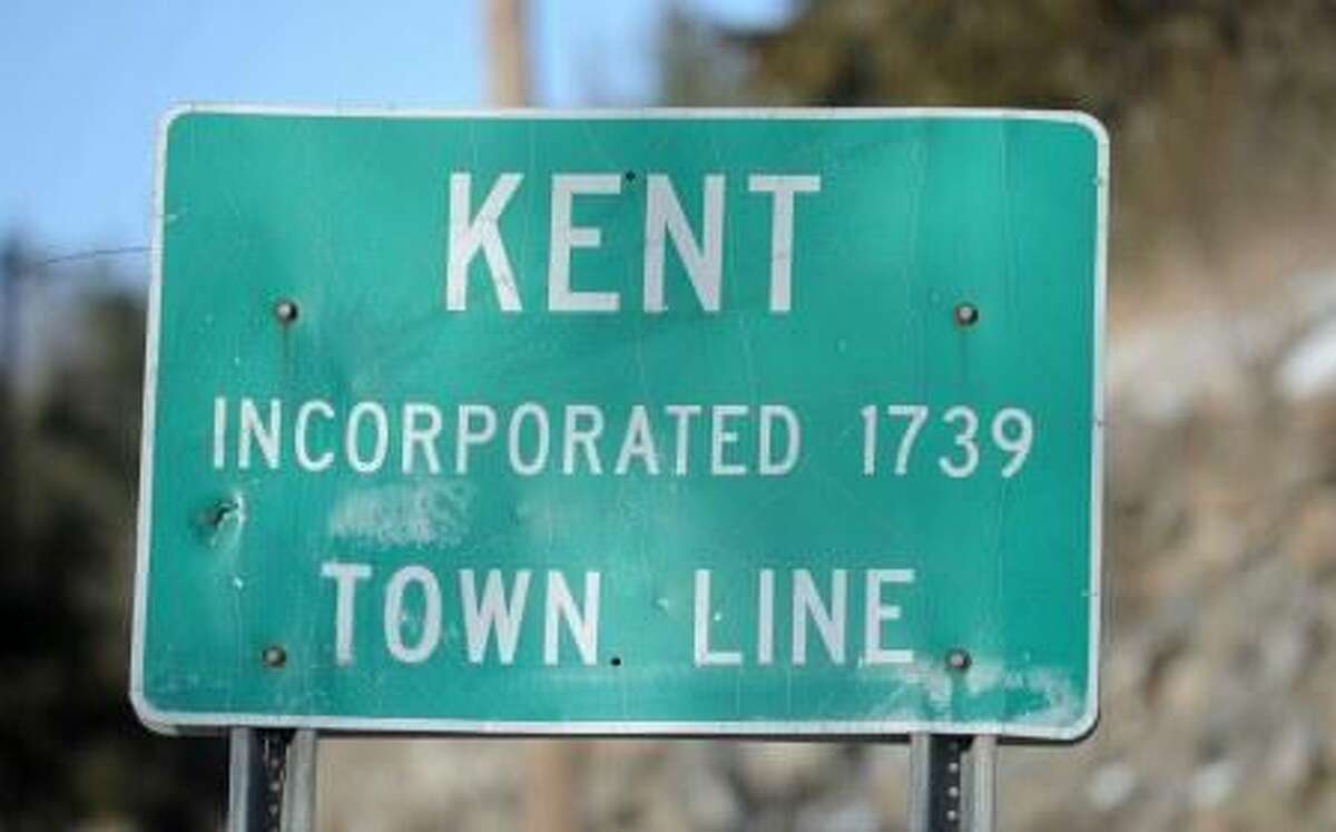 The state sign announcing that drivers are entering Kent in Litchfield County.
