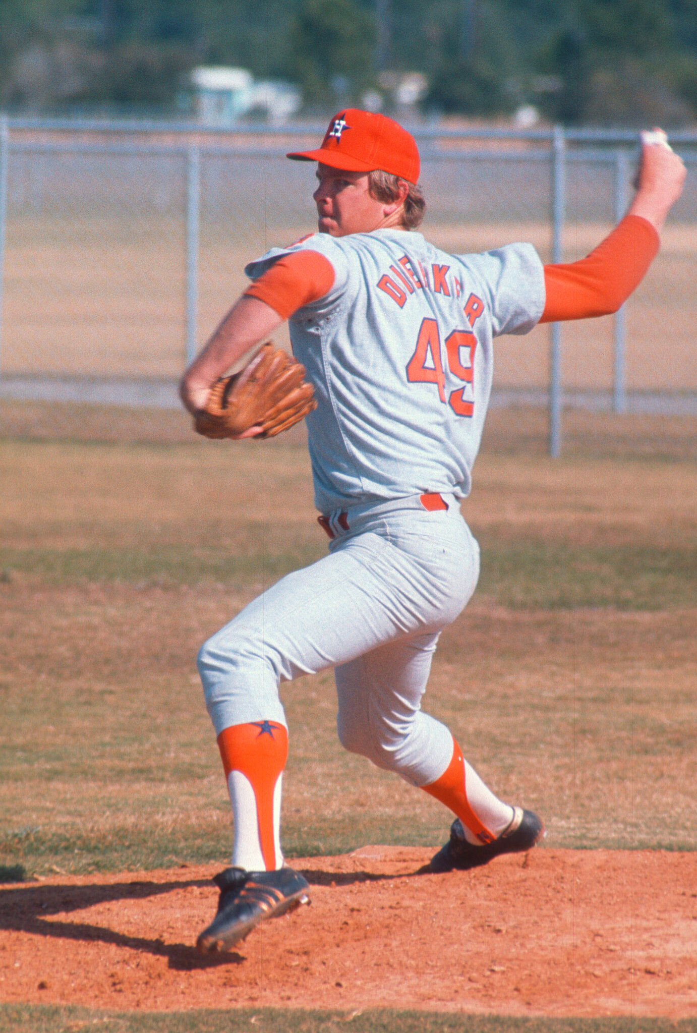 Houston Astros legend Larry Dierker to receive 2023 Lifetime